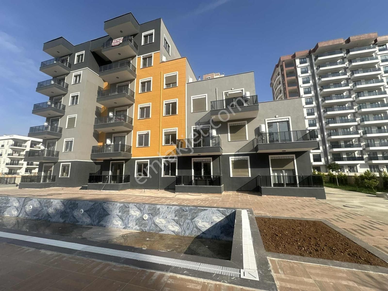 Atabay'dan Tek Blok 1+1 K.otopark 50 M2