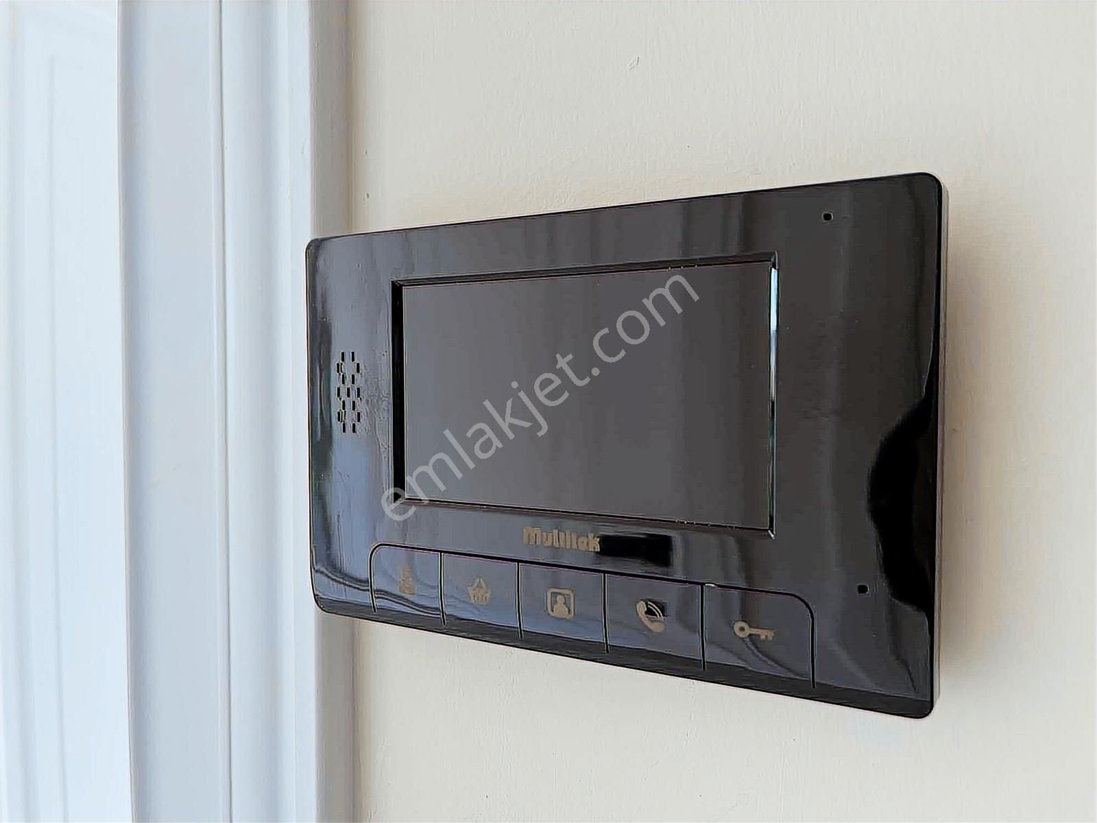 Barbaros'ta Havuz Manzaralı Lüks 2+1 - Görsel 23