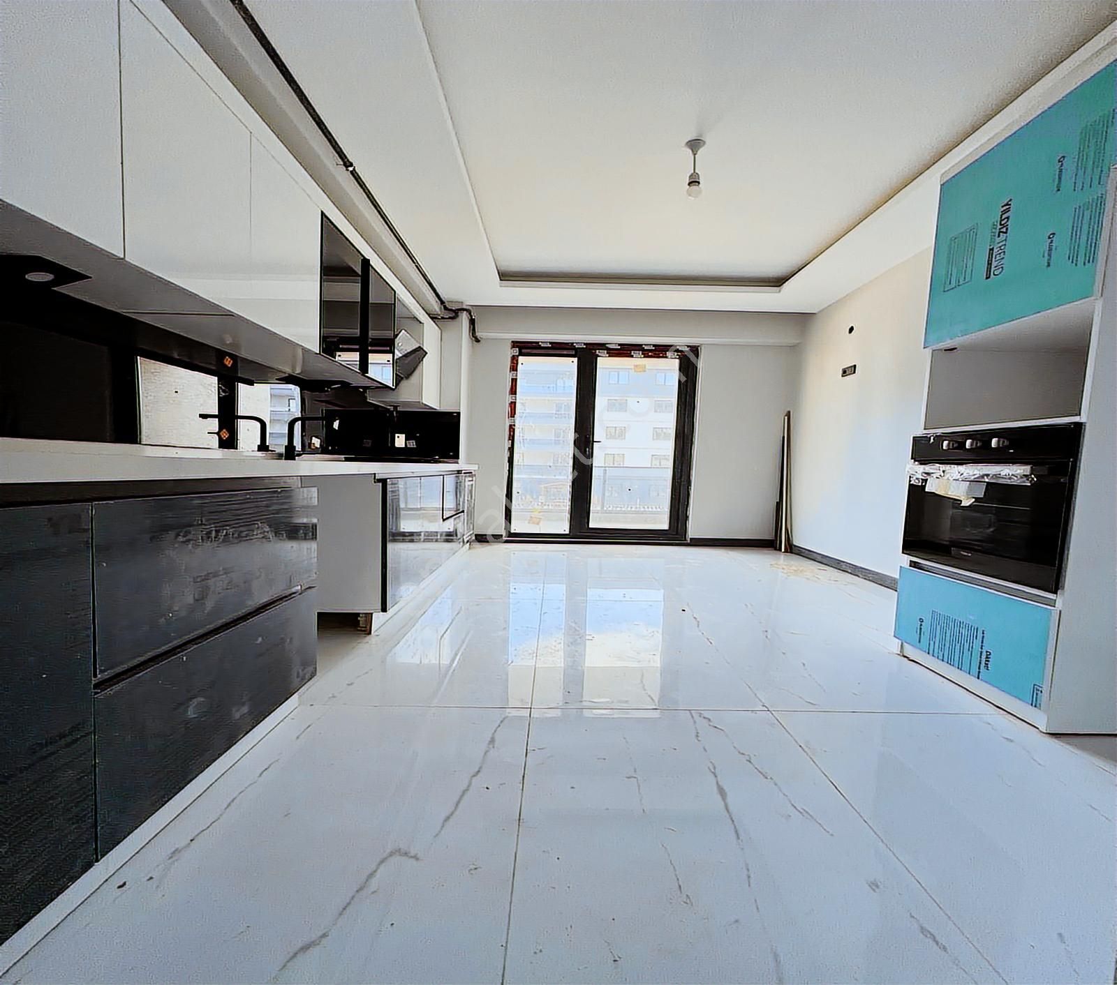 Lider'den Tepe'de Cumhuriyet Mah.siteiçi Lüx 3+1güney Cephedaire