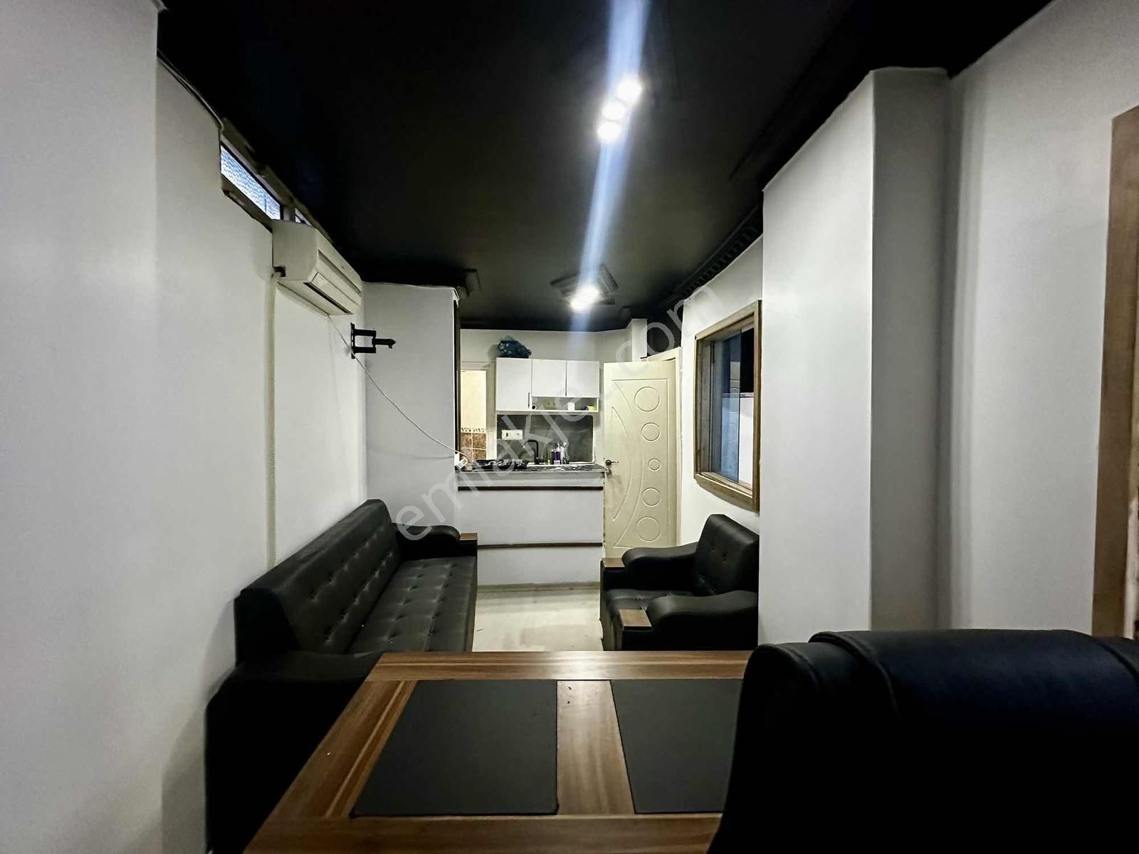 Gaziosmanpaşa'da Eşyalı Kiralık Dükkan - Görsel 3