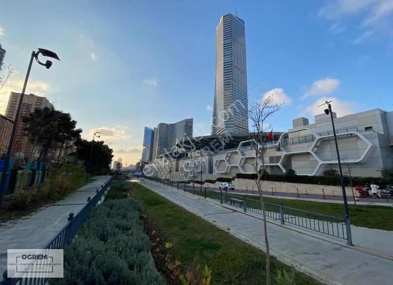 Metropol İstanbul A Blok Deniz Manzaralı Eşyalı 1+1 Kiralık Ofis - Görsel 3