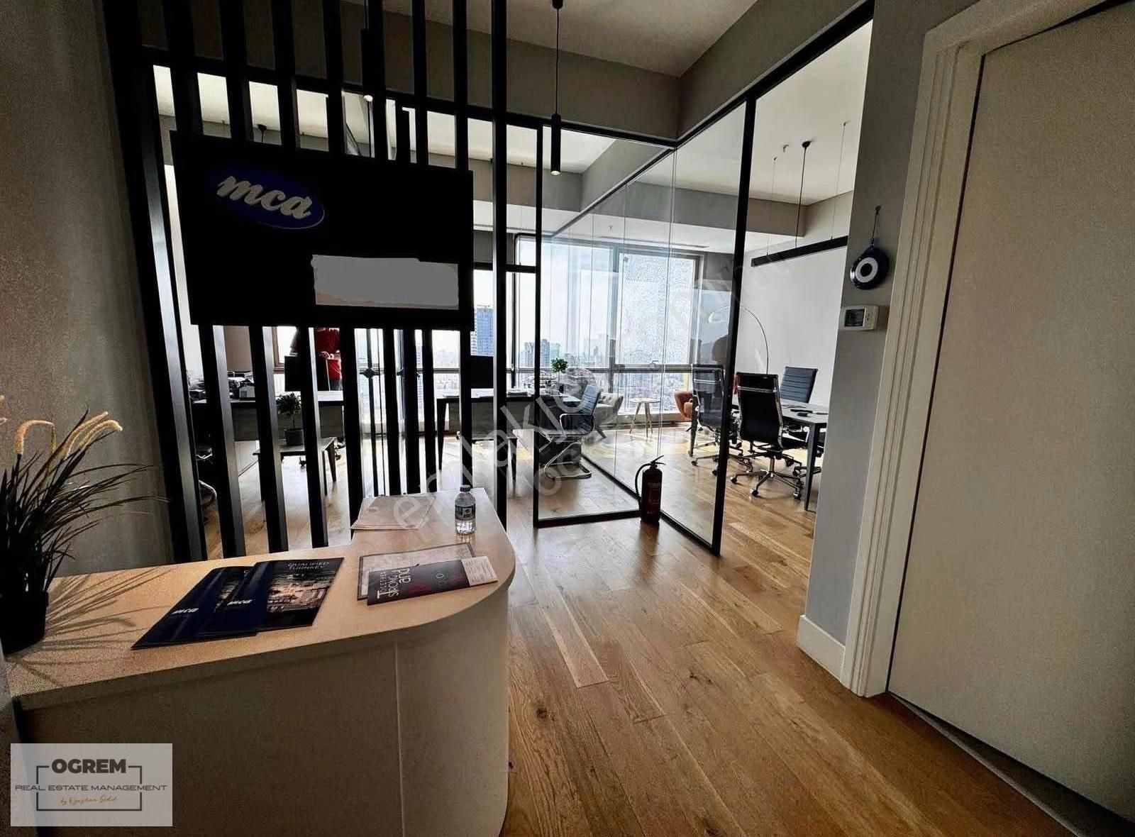 Metropol İstanbul A Blok Deniz Manzaralı Eşyalı 1+1 Kiralık Ofis - Görsel 4