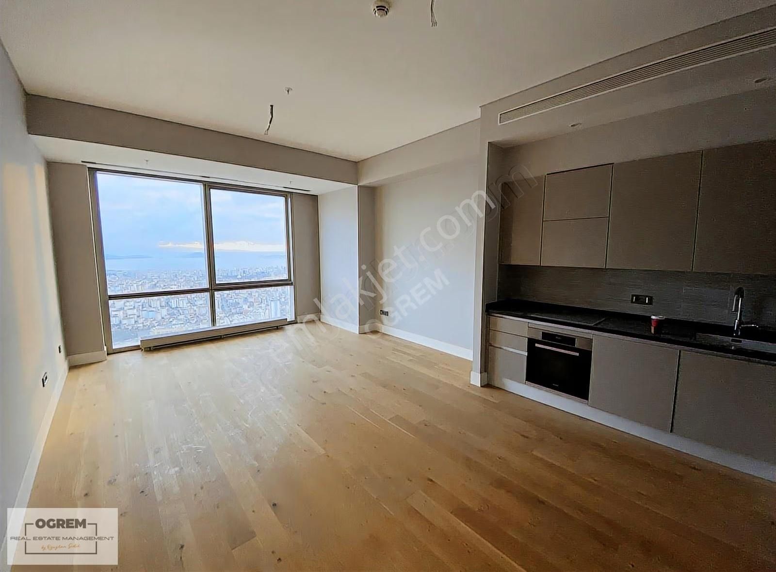 Metropol İstanbul / Kiralık Adalar Manzaralı 2+1 Ofis