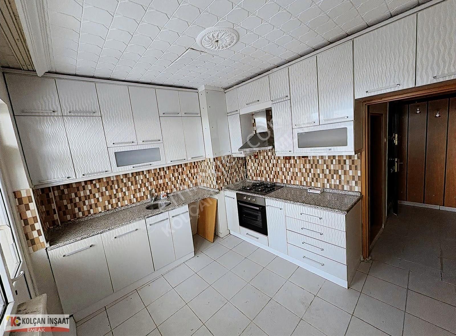 Kolçan Emlak'tan Gazikemal Mah. Site İçi Geniş 3+1 Satılık Daire