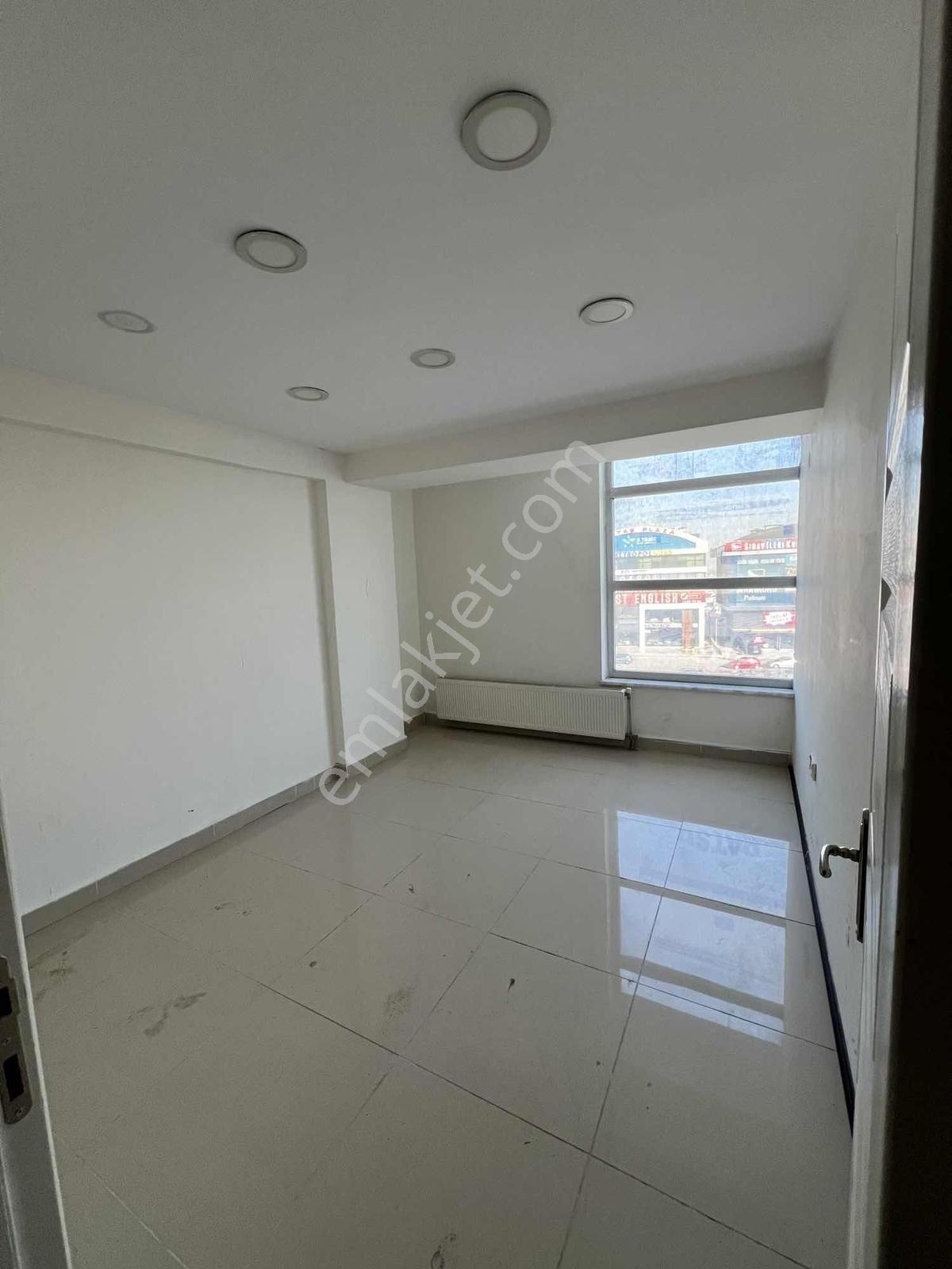 Yıldırım Caddesine Cephe 210 M2 Kiralık - Görsel 5