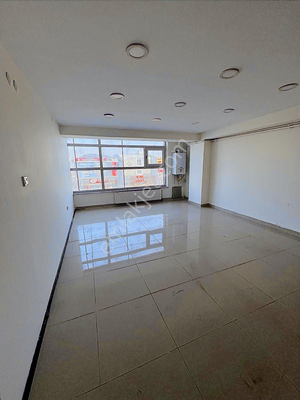 Yıldırım Caddesine Cephe 210 M2 Kiralık - Görsel 2