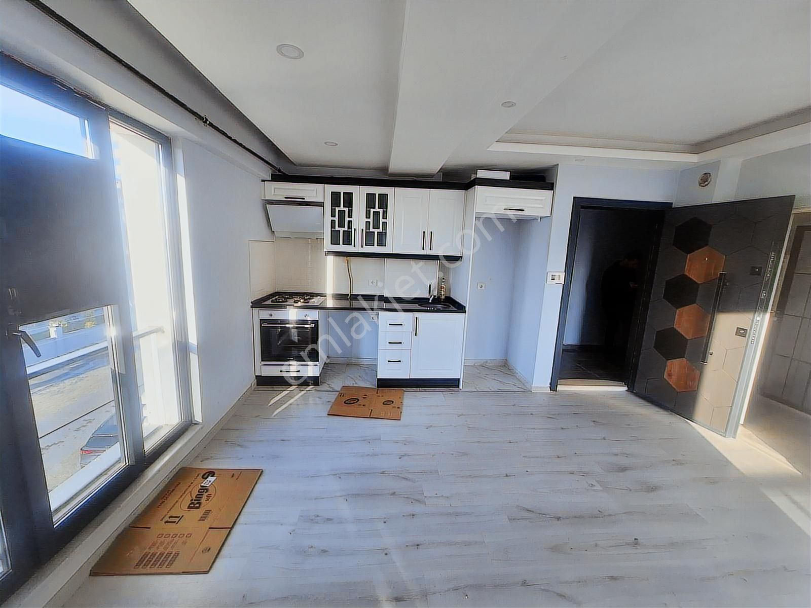 Mehmetoğlu Gayrimenkulden Rumeli Mah.1+1 Kiralık Daire