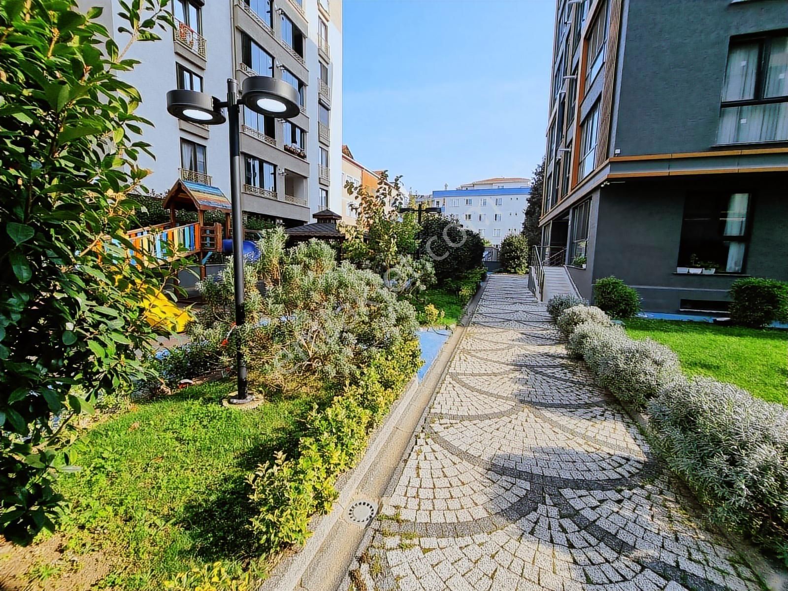 Tuzla Postane Mahallesinde Site İçinde 2+1 Satılık Fırsat Daire - Görsel 27