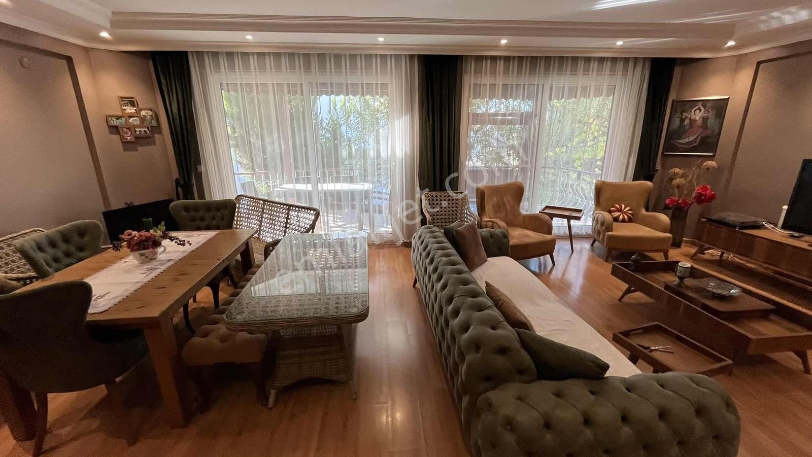 Büyükçekmece Kamiloba Aymakent Sitesinde Satılık 6+1 Villa - Görsel 2