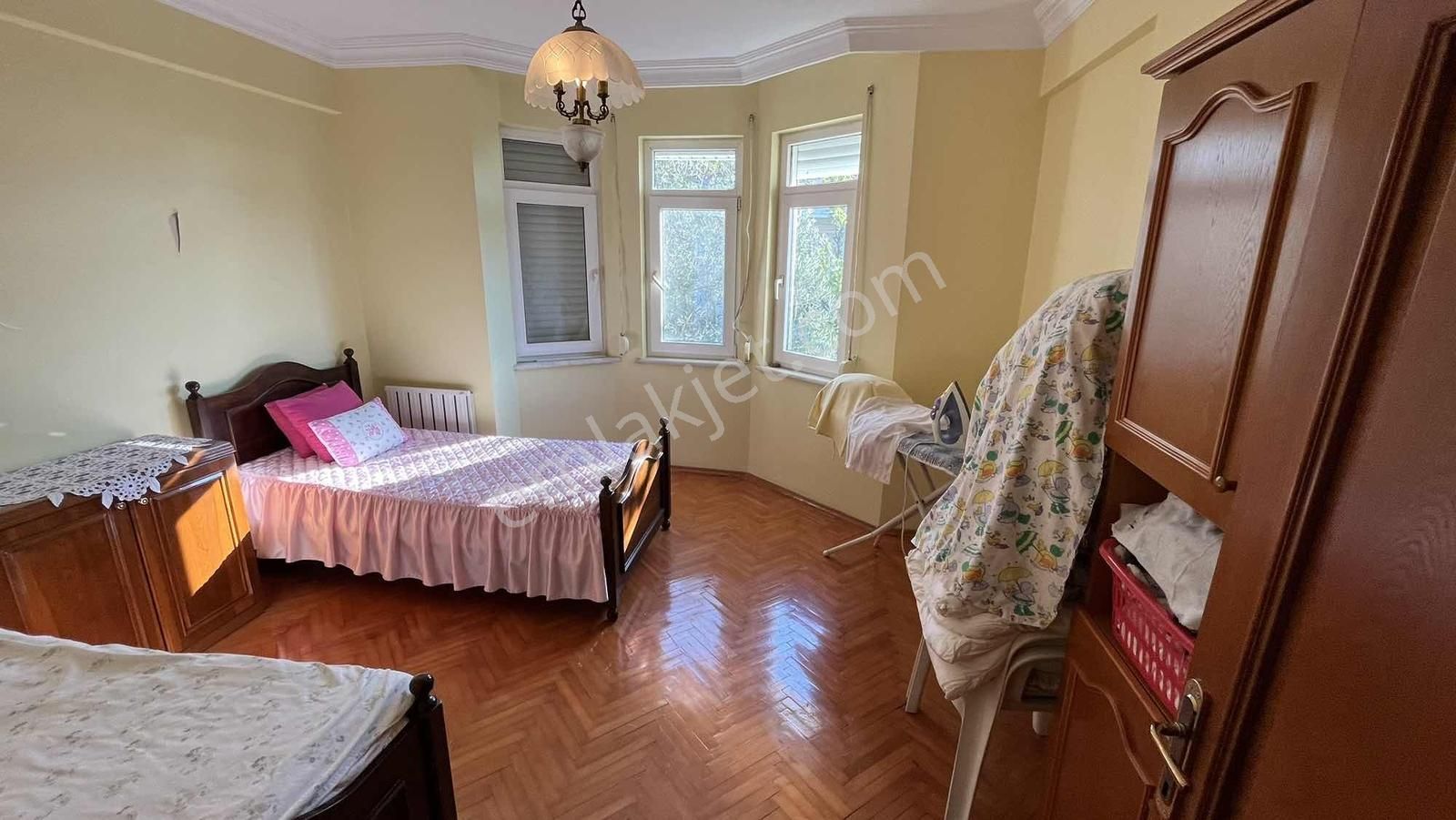 Büyükçekmece Kamiloba Aymakent Sitesinde Satılık 6+1 Villa - Görsel 10