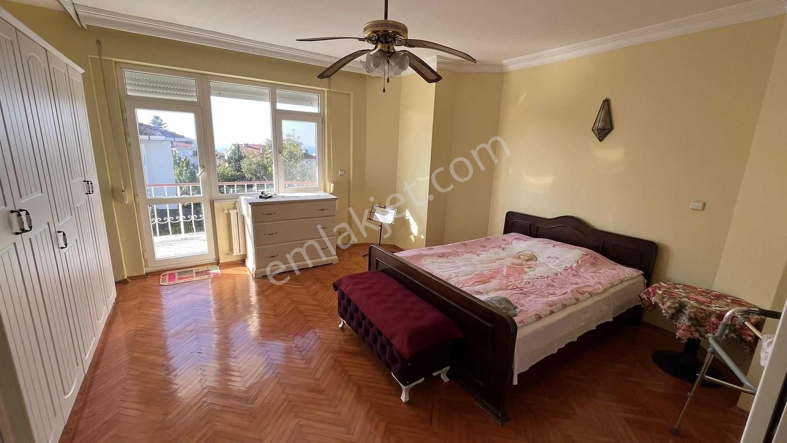 Büyükçekmece Kamiloba Aymakent Sitesinde Satılık 6+1 Villa - Görsel 15