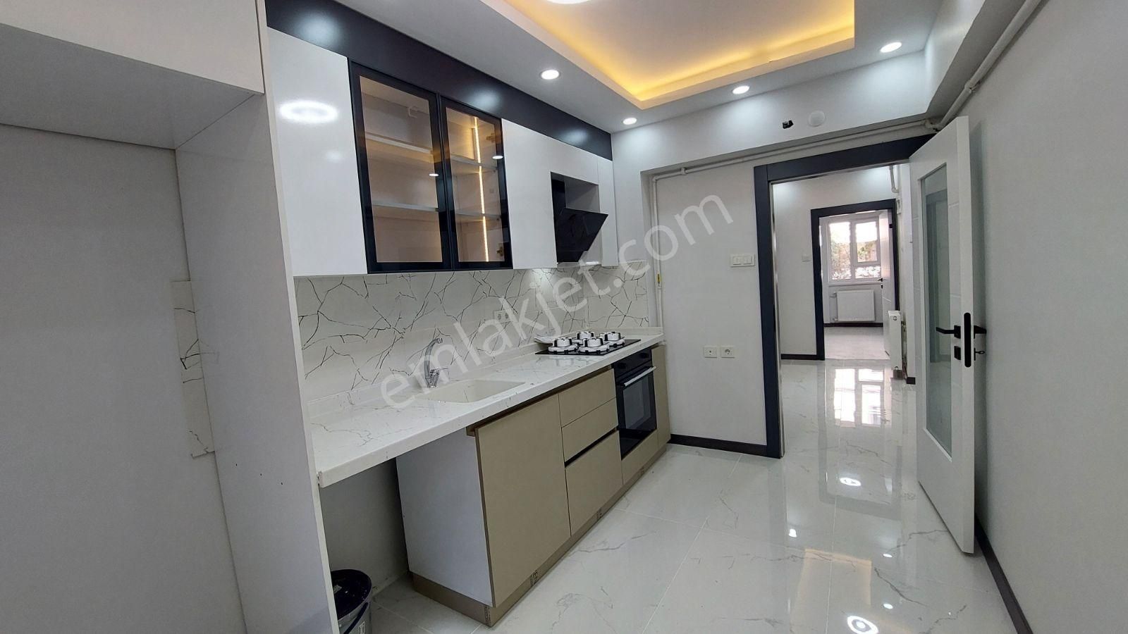 Acil Etimesğut Süvaride Yol Cephe Ultra Lüks 2+1 - Görsel 2