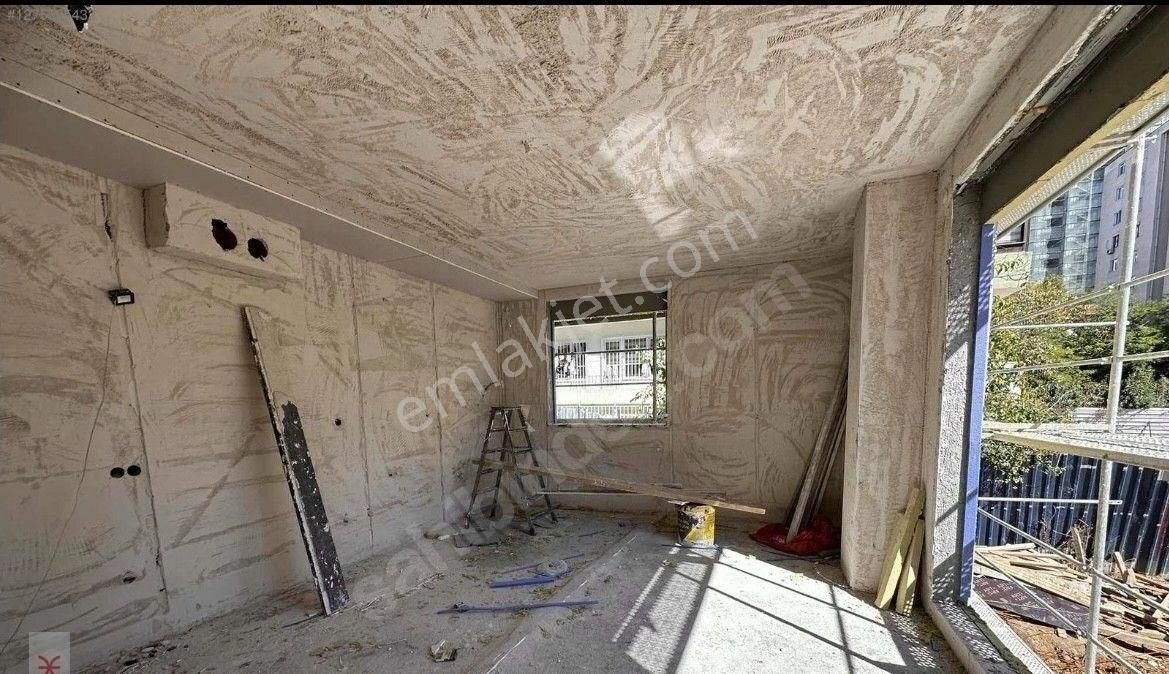 Göztepe Özgürlük Parkına Yakın Balkonlu Geniş 1+1 - Görsel 8