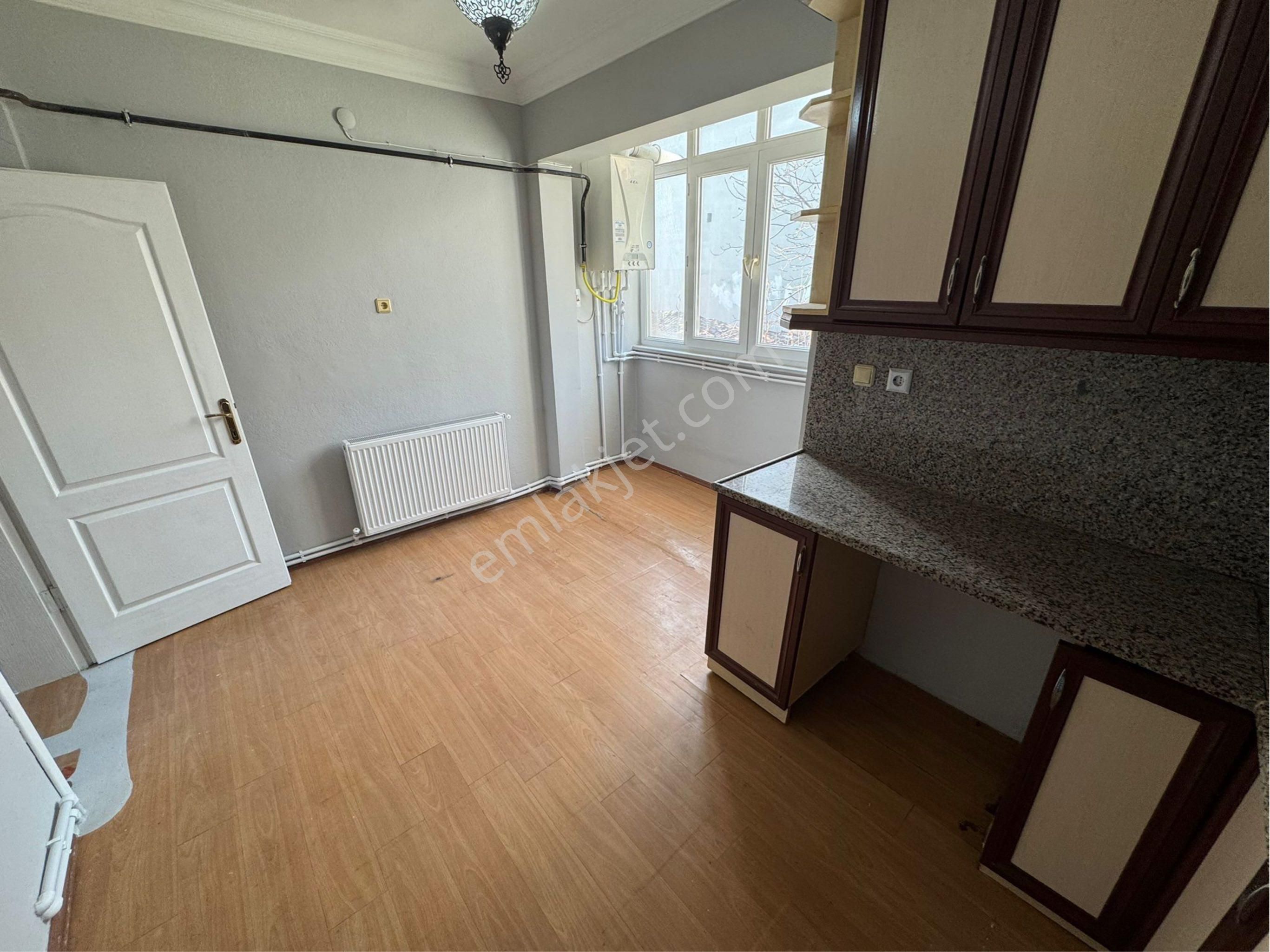 Ak Auto Gayrimenkul'dan Tekirdağ Süleymanpaşa Zafer Mahallesi Kiralık 2+1 Daire - Görsel 8