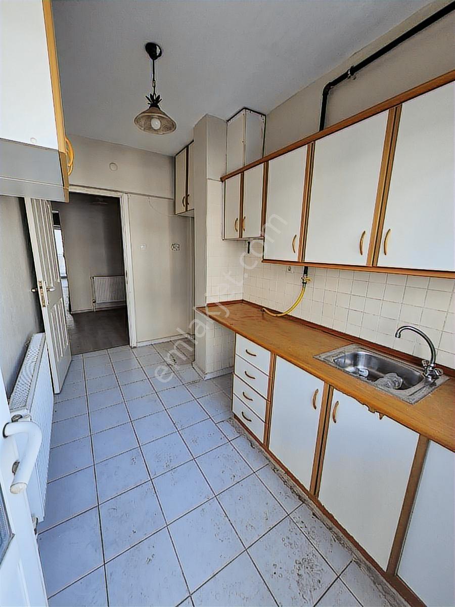 Devlet Hastanesi Yakını 2+1 Dogalgazlı Kiralık Daire Cadde Üstü - Görsel 17