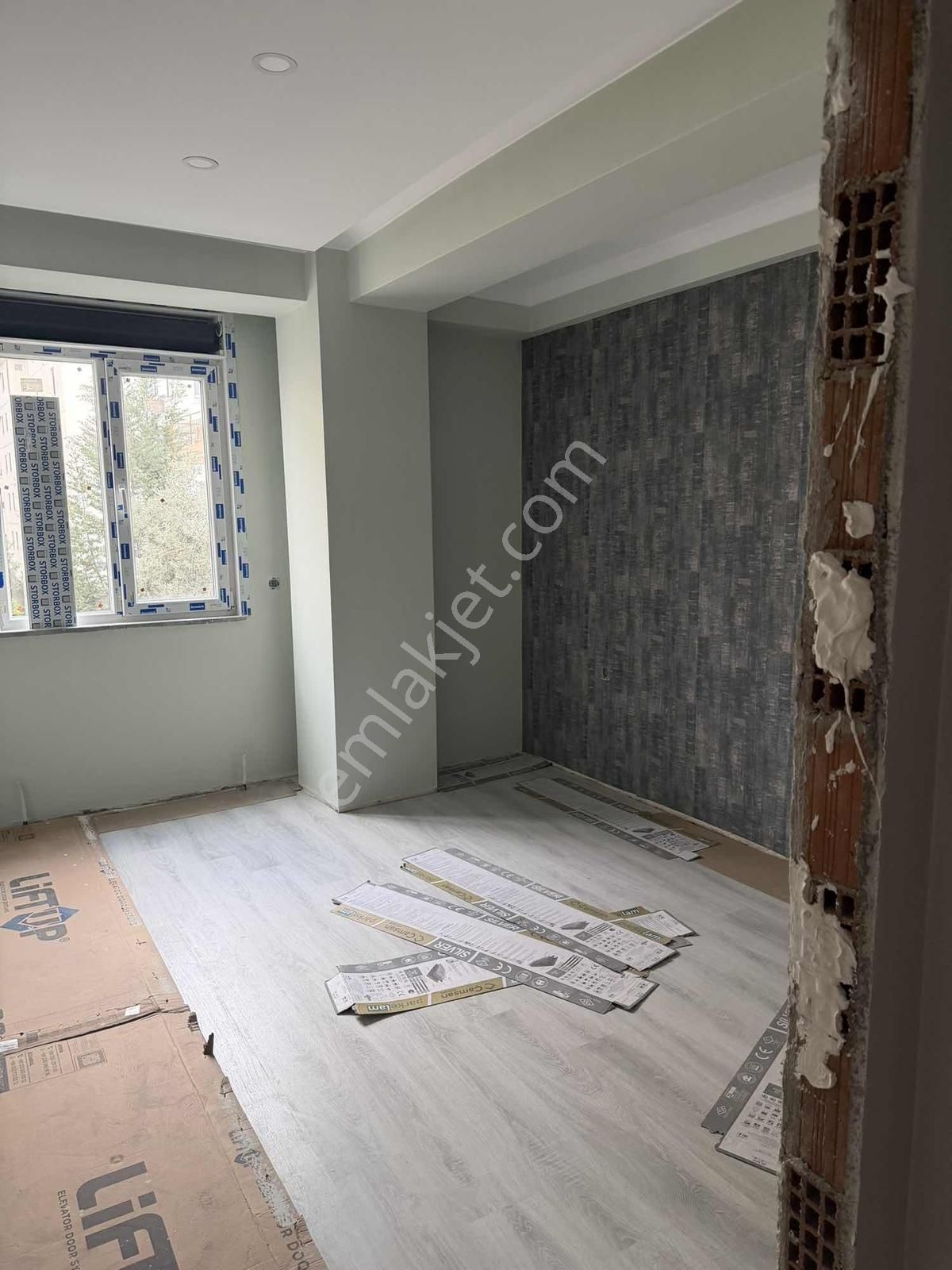 Cevizli'de Minibüs Yolu Üzeri 1 Aya Teslim 3+1 Sıfır Daire - Görsel 4