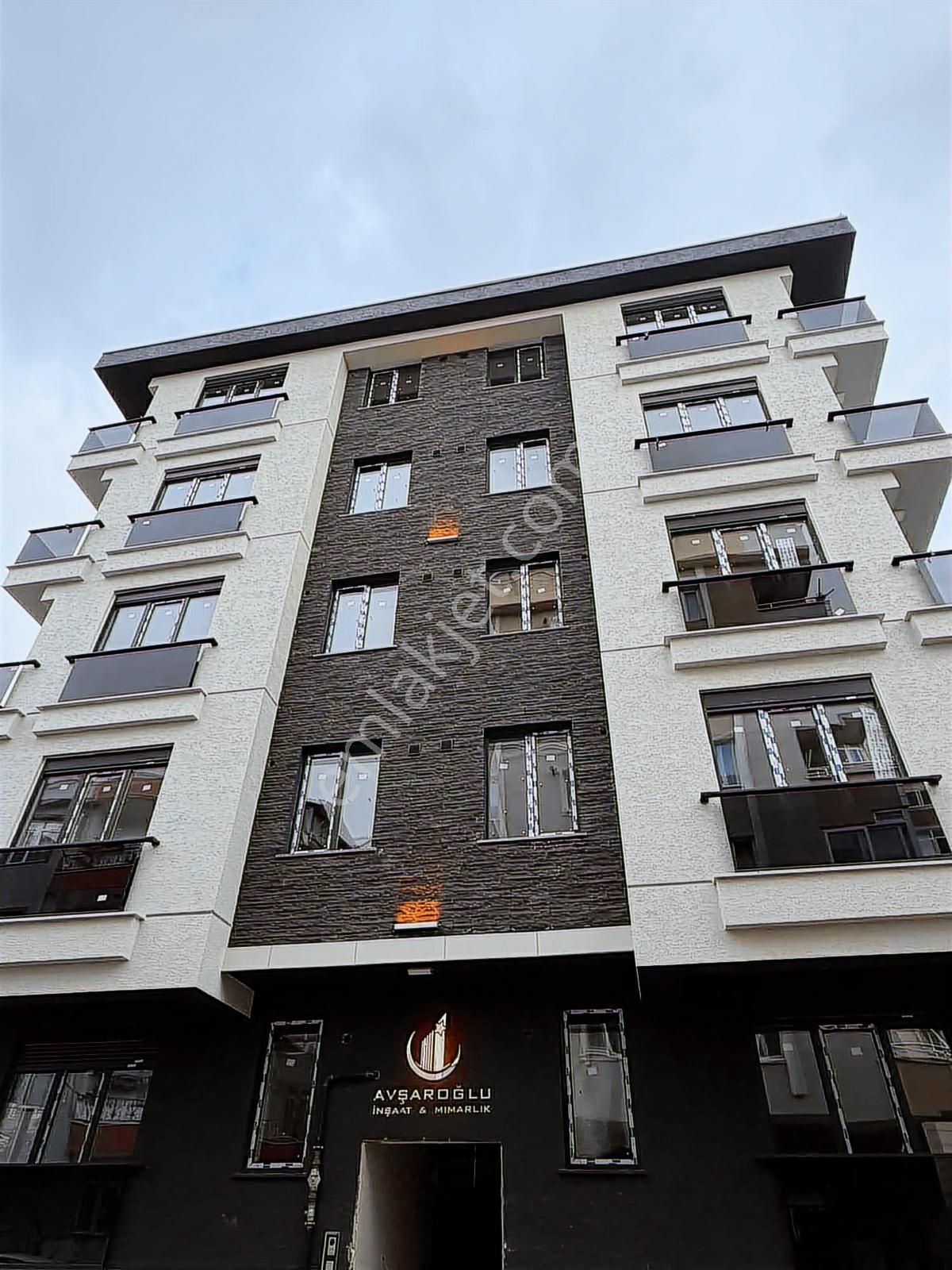 Cevizli'de Minibüs Yolu Üzeri 1 Aya Teslim 3+1 Sıfır Daire - Görsel 1