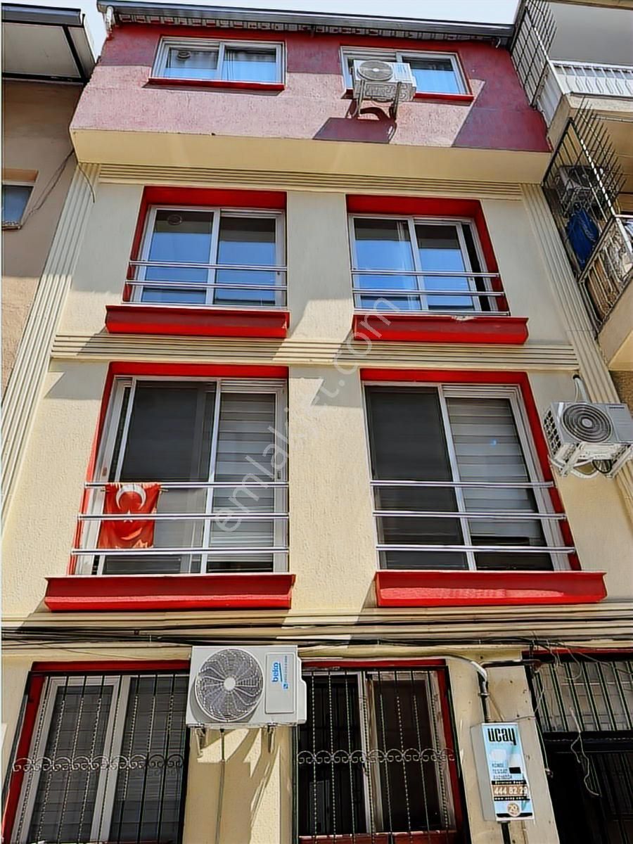 Bornova Küçük Parka Yürüme Mesafesinde 2+1 Satılık Daire