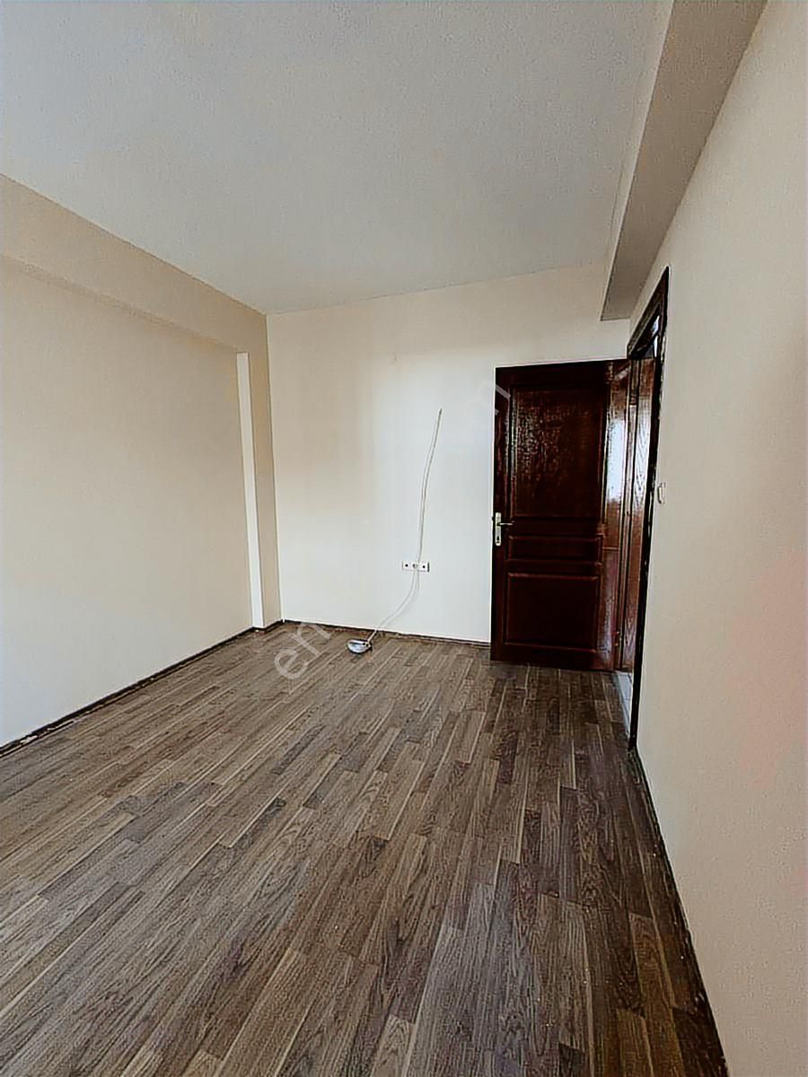 Bornova Küçük Parka Yürüme Mesafesinde 2+1 Satılık Daire - Görsel 5