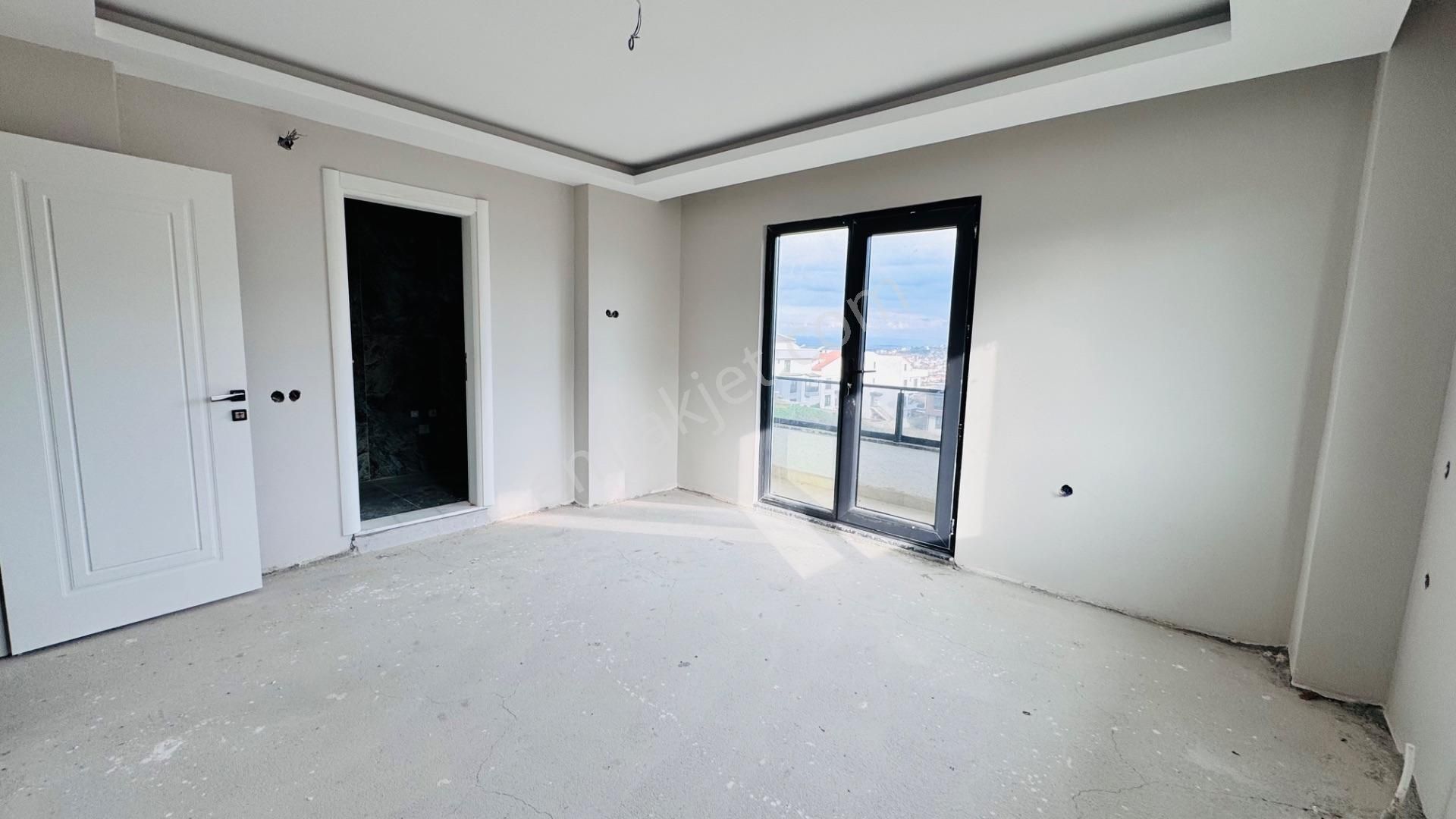 Yalova Toki Konutlarının Üst Kısmında Satılık Müstakil Villa - Görsel 15