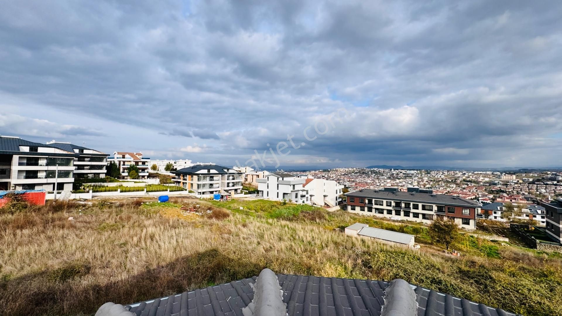 Yalova Toki Konutlarının Üst Kısmında Satılık Müstakil Villa - Görsel 6