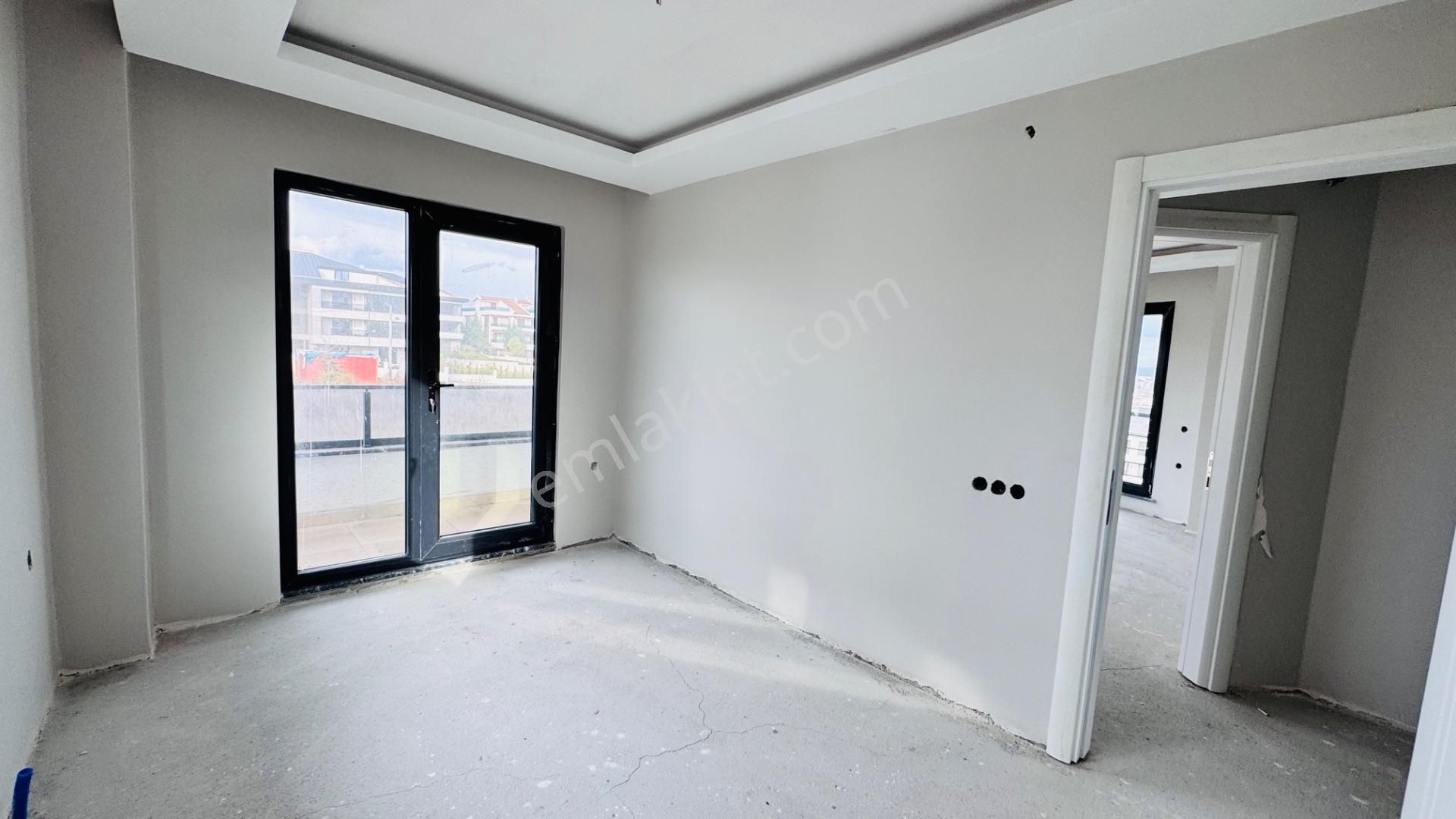 Yalova Toki Konutlarının Üst Kısmında Satılık Müstakil Villa - Görsel 18