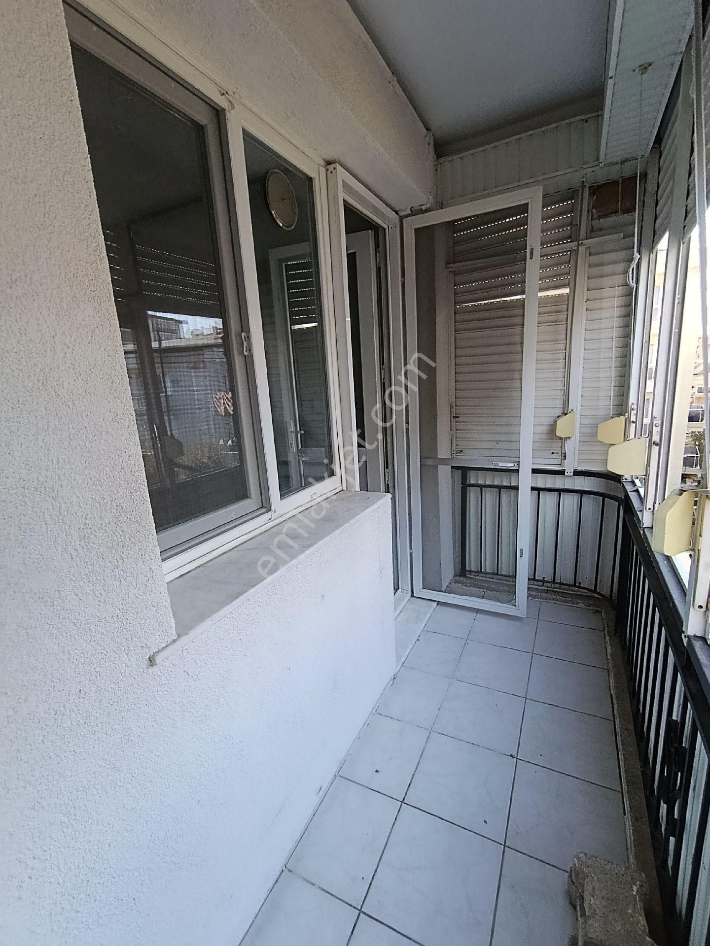 Kasımpaşa Mah Kiralık 3+1 Daire Dogalgaz Lı Ara Kat Ebeveyn Banyolu Barbekü Lü - Görsel 19