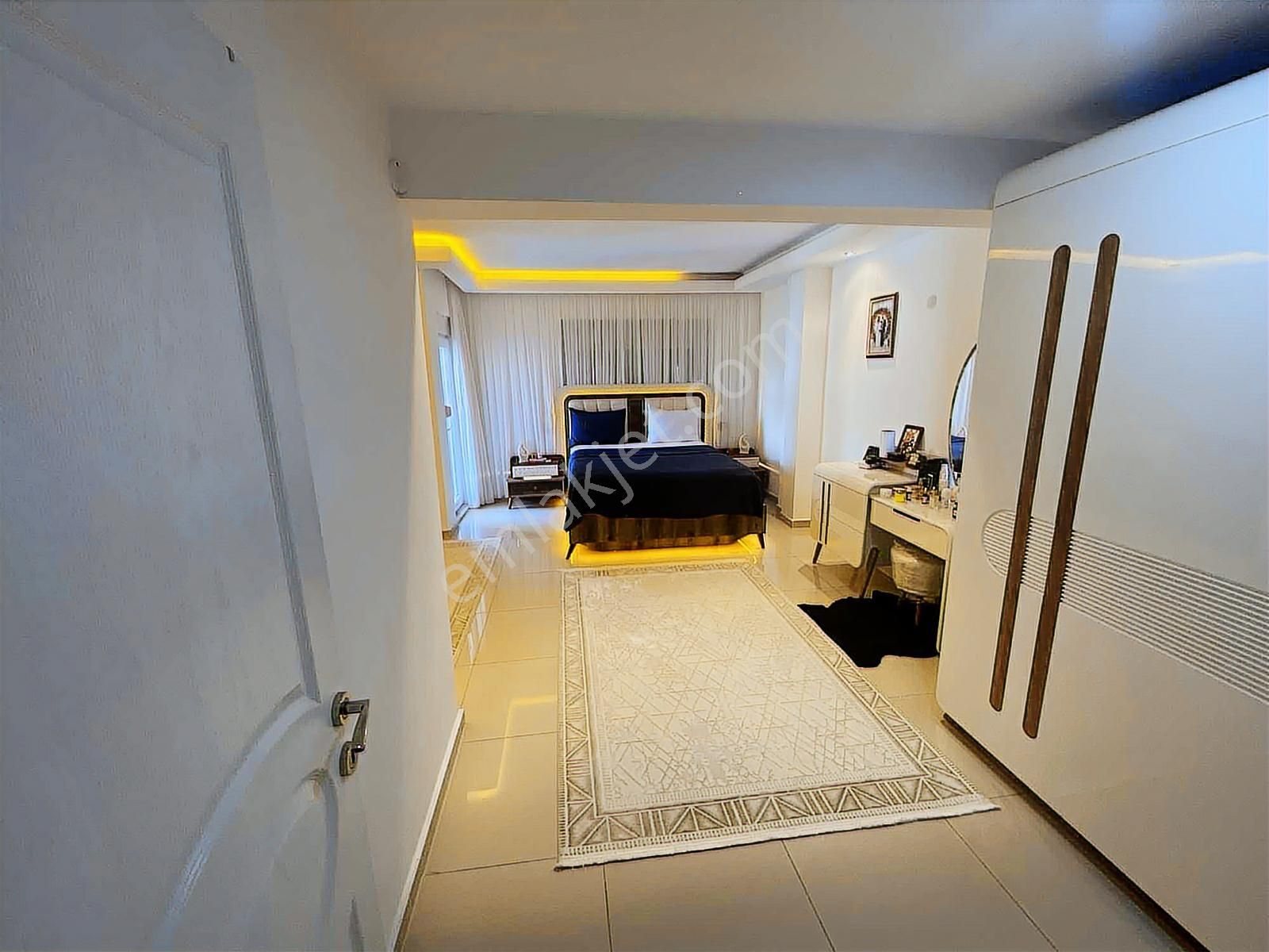 Kaçırılmayacak Fırsatta Ultra Lüx Full Yapılı Villa - Görsel 14