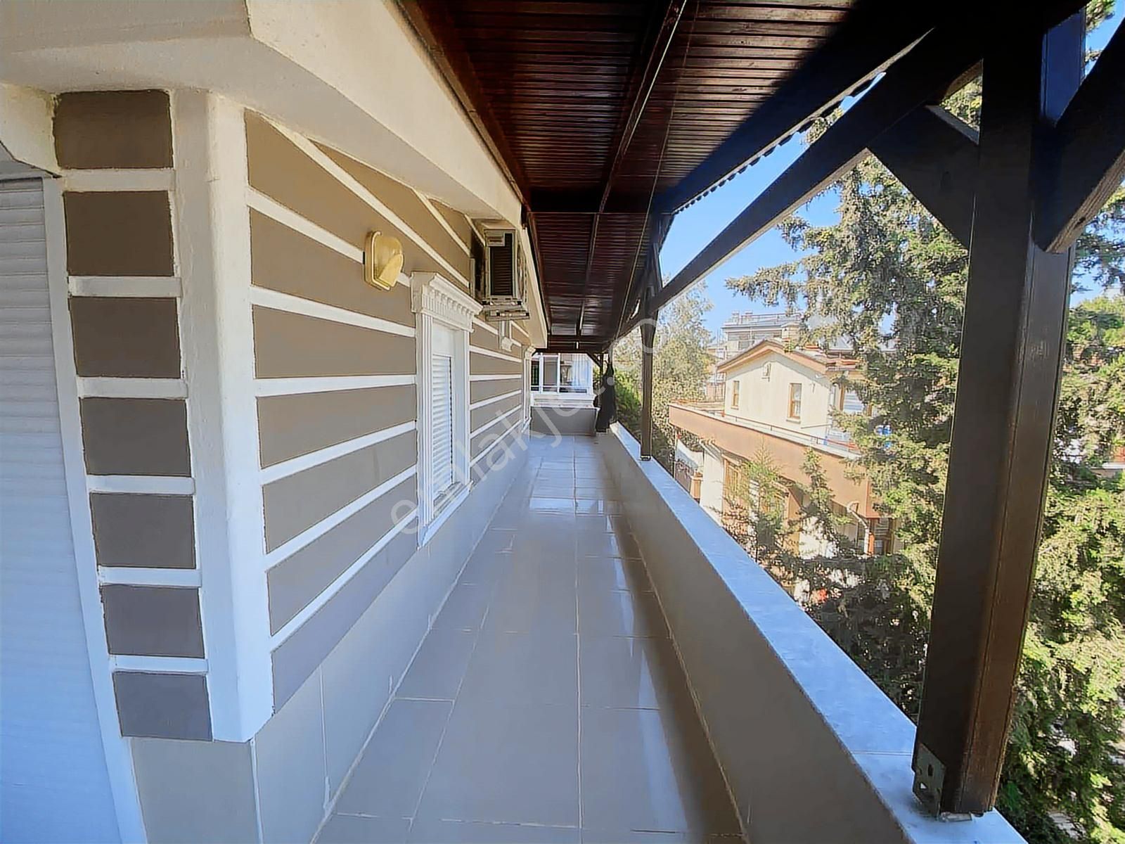 Kaçırılmayacak Fırsatta Ultra Lüx Full Yapılı Villa - Görsel 26