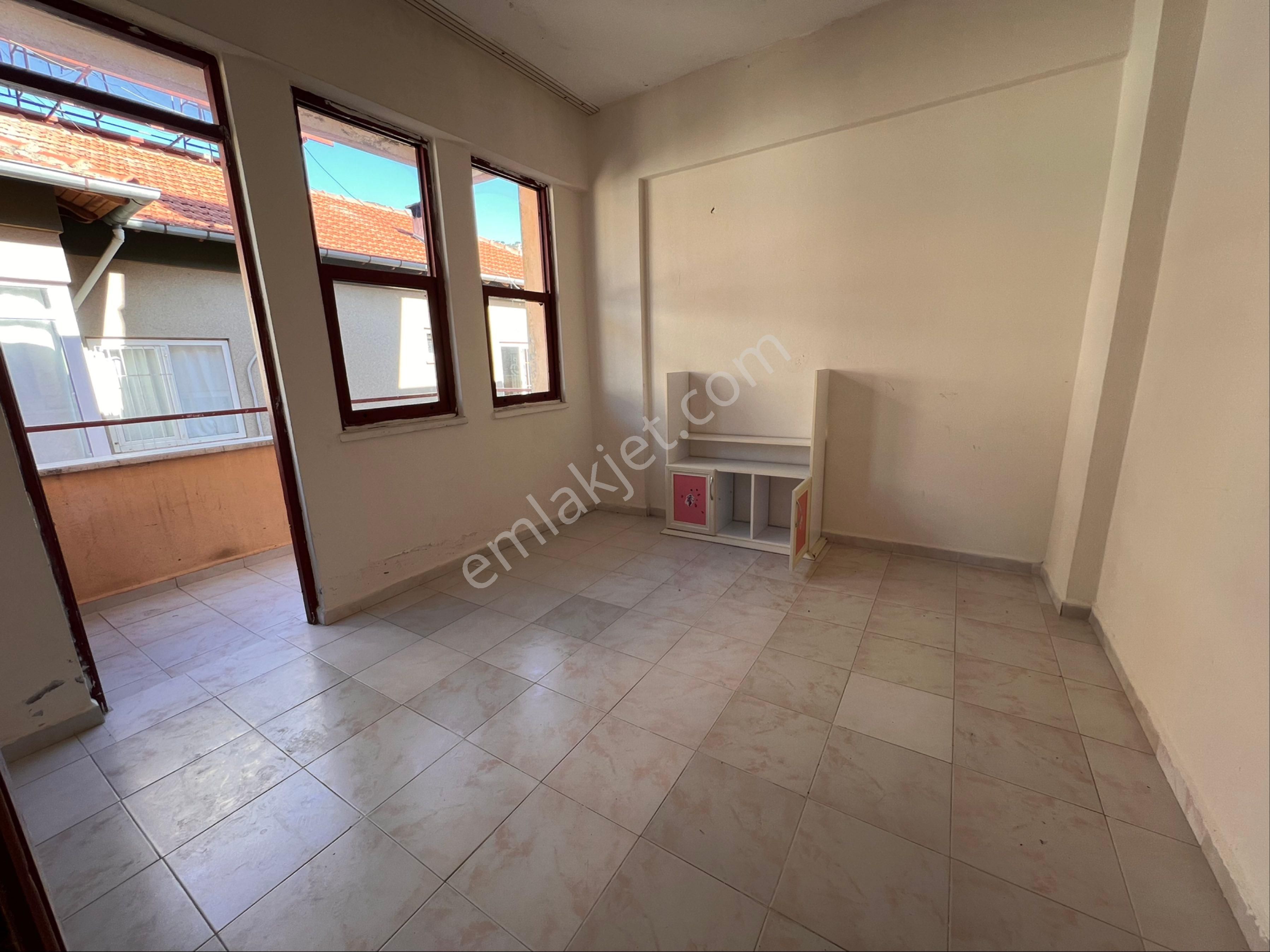 Alanya Hacet Mahallesinde Nmerkezi Konumda Kiralık 2+1 Ayrı Mutfak Daire Nüfus Müdrlüğü Civarında - Görsel 6