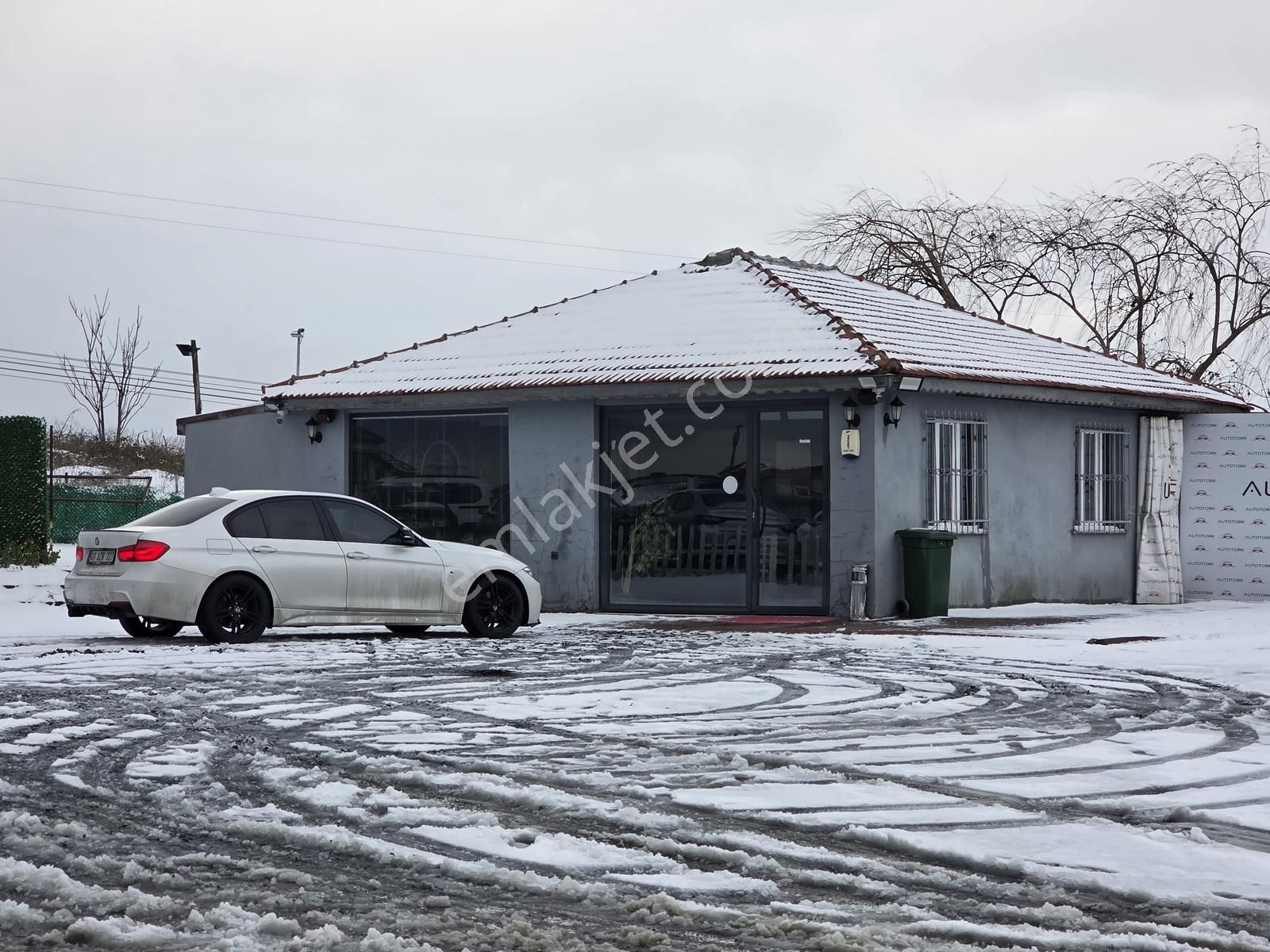 Fatih Caddesine Cepheli 1.200 M²arsa Üzerinde Prestijli Showroom - Görsel 6