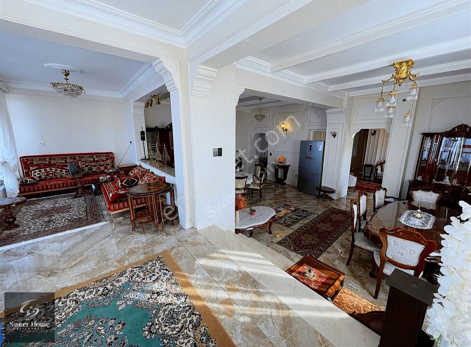 Küçükçekmece Gölü Kıyısında Muhteşem Manzaralı Kiralık Müstakil - Görsel 7