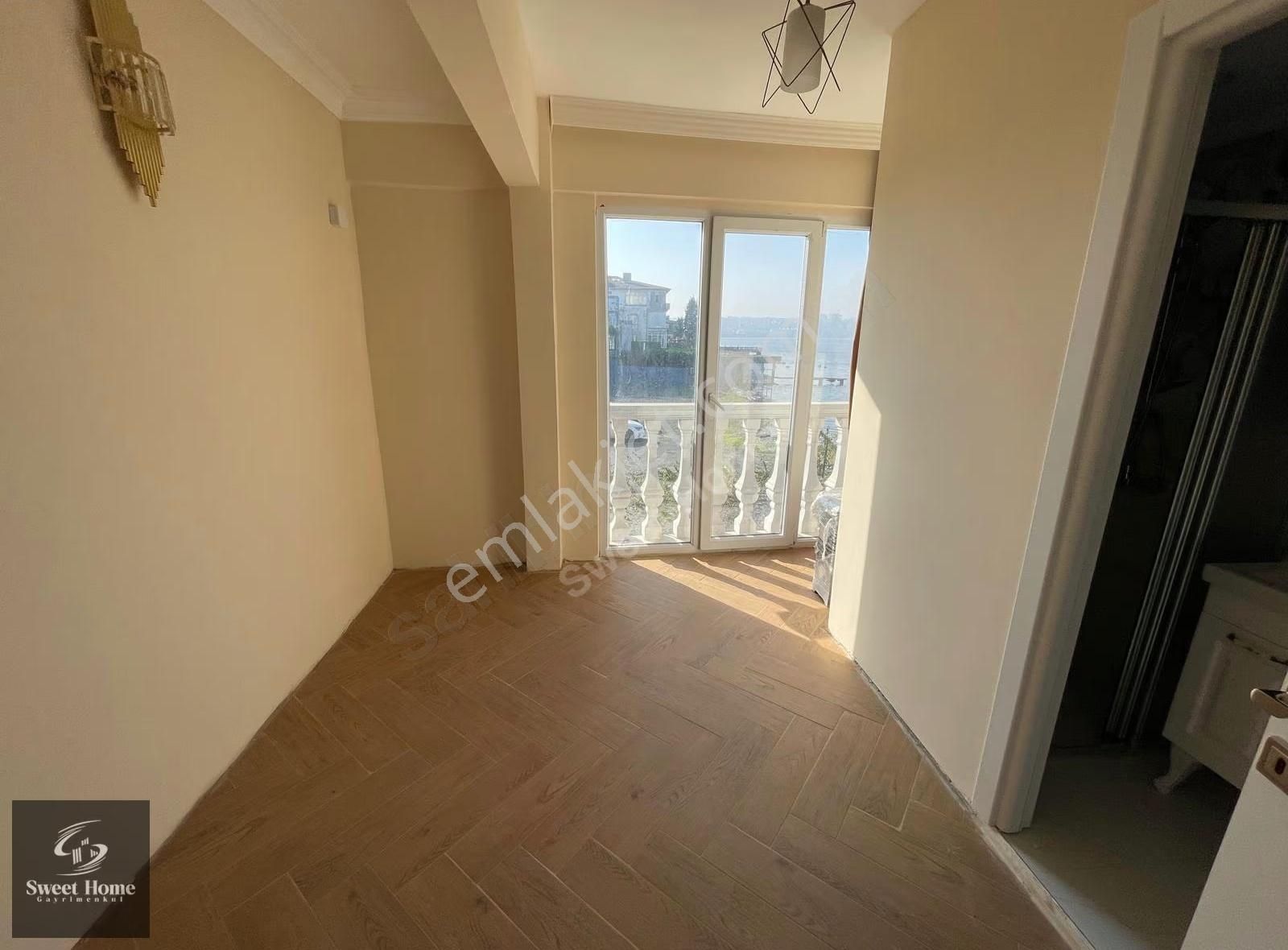 Küçükçekmece Gölü Kıyısında Muhteşem Manzaralı Kiralık Müstakil - Görsel 6