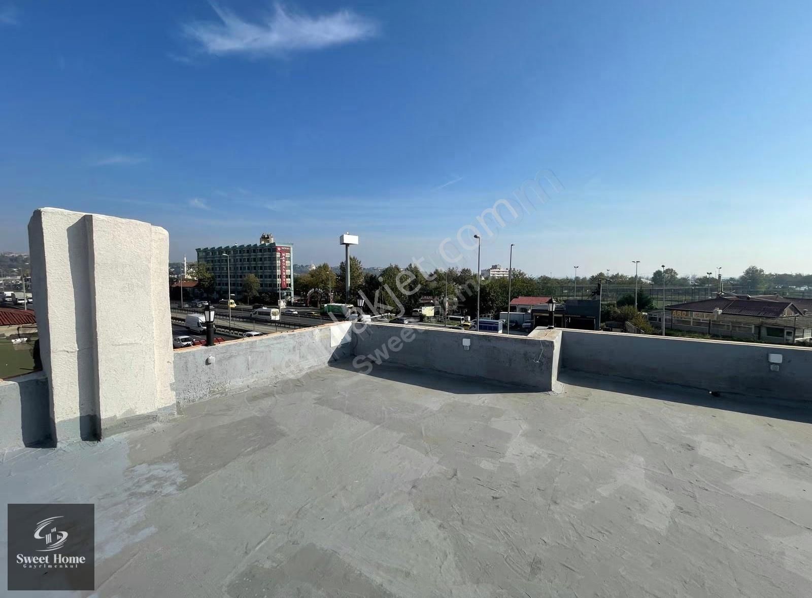 Küçükçekmece Gölü Kıyısında Muhteşem Manzaralı Kiralık Müstakil - Görsel 3