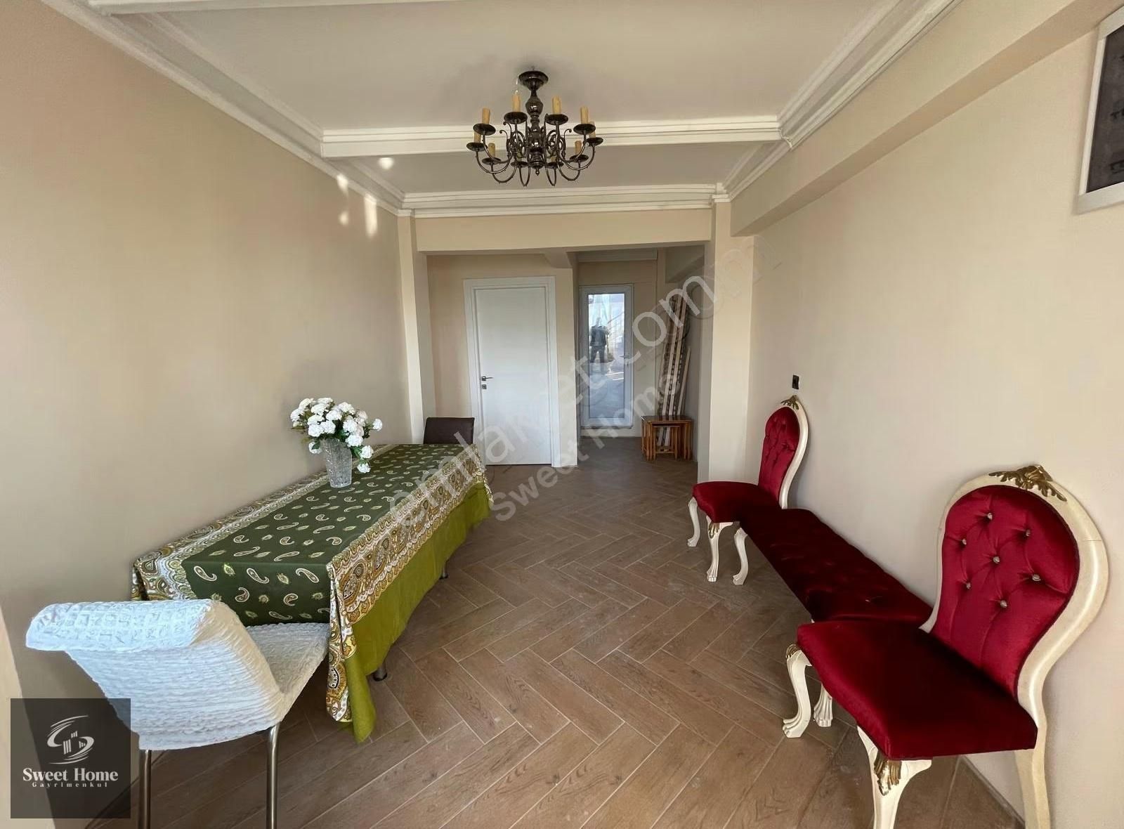 Küçükçekmece Gölü Kıyısında Muhteşem Manzaralı Kiralık Müstakil - Görsel 28