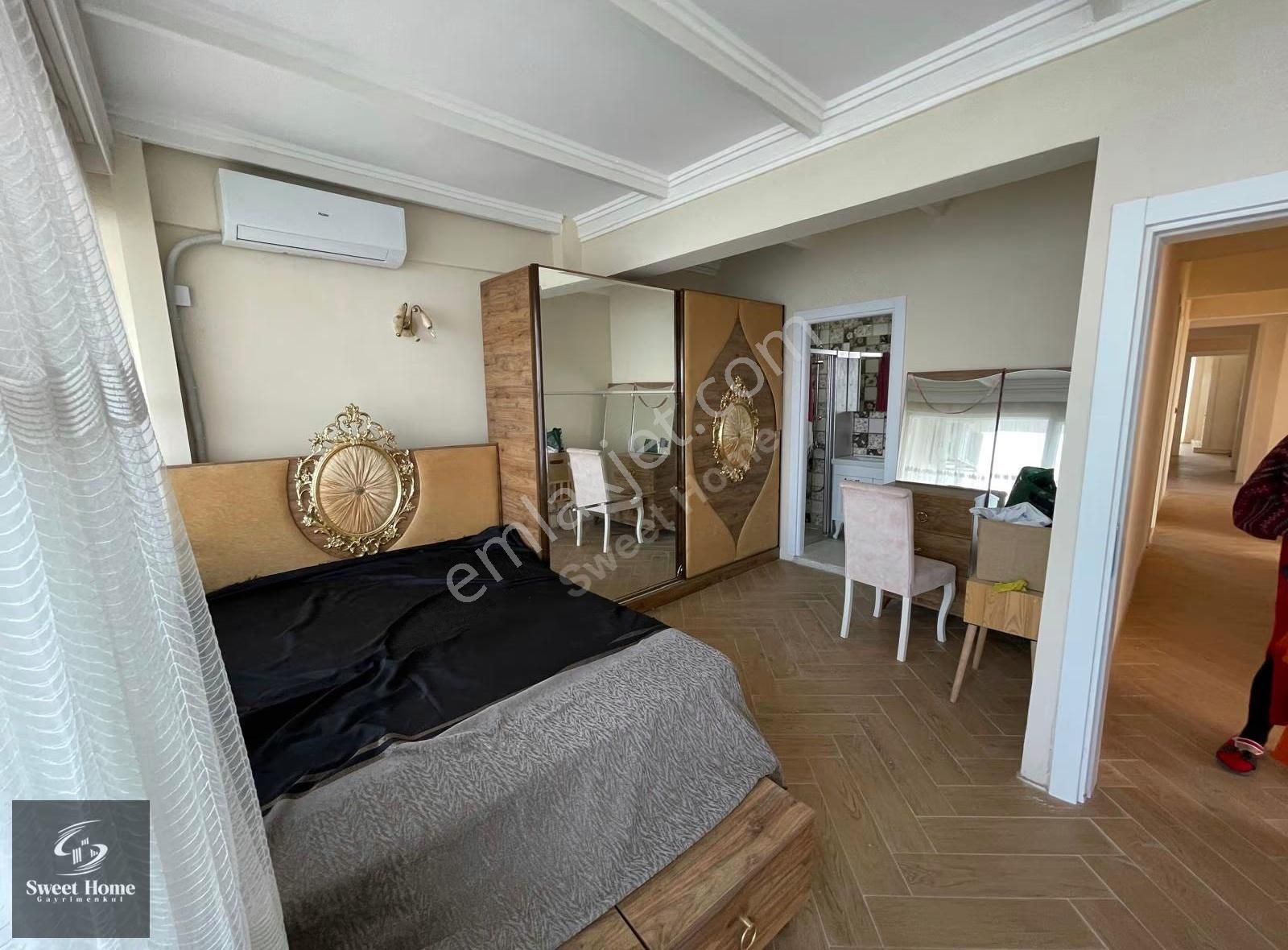 Küçükçekmece Gölü Kıyısında Muhteşem Manzaralı Kiralık Müstakil - Görsel 4