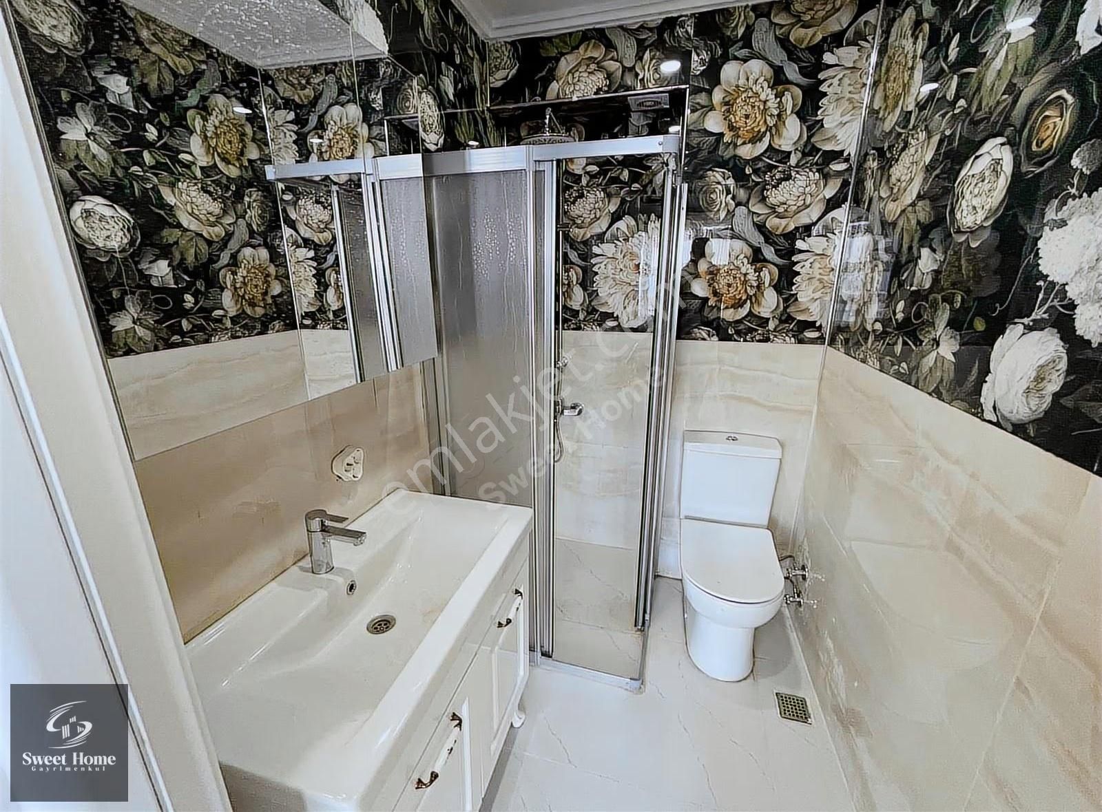 Küçükçekmece Gölü Kıyısında Muhteşem Manzaralı Kiralık Müstakil - Görsel 18