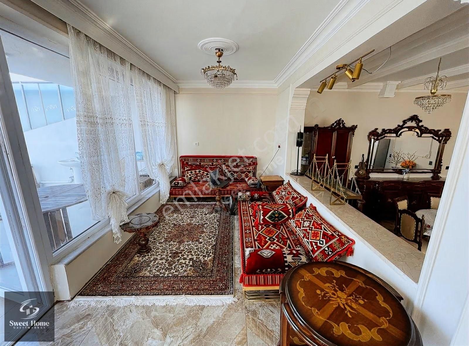 Küçükçekmece Gölü Kıyısında Muhteşem Manzaralı Kiralık Müstakil - Görsel 14