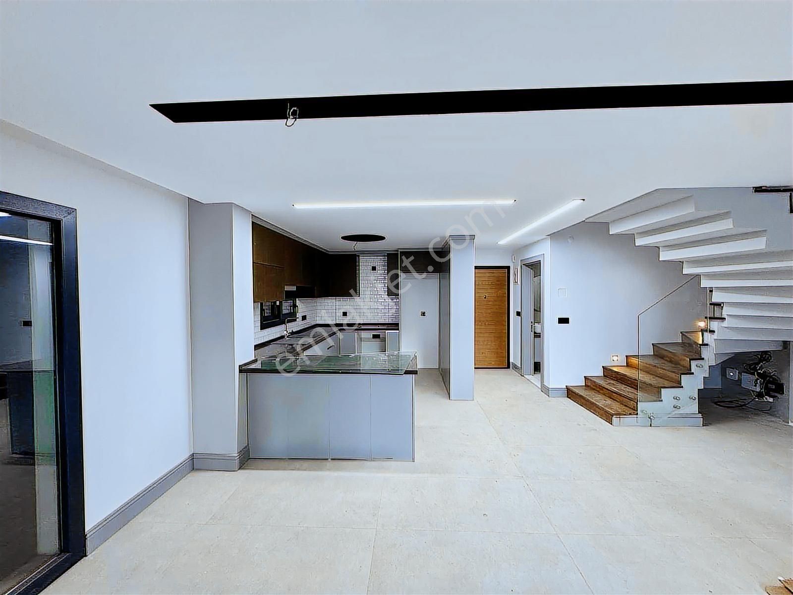 Kuşadası'nda Müstakil Havuzlu Ultra Lüks 5+1 Tripleks Villa - Görsel 21