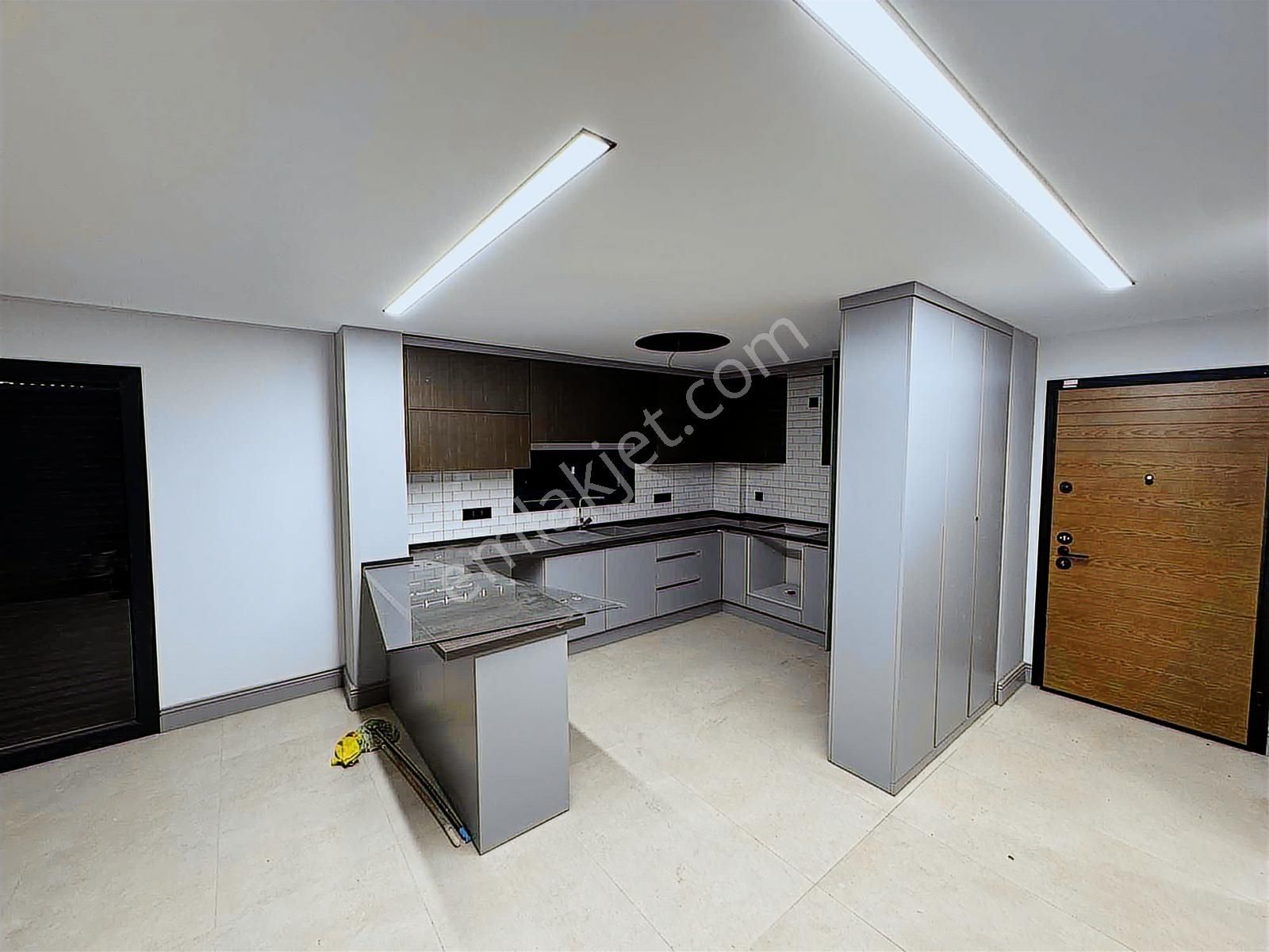 Kuşadası'nda Müstakil Havuzlu Ultra Lüks 5+1 Tripleks Villa - Görsel 24