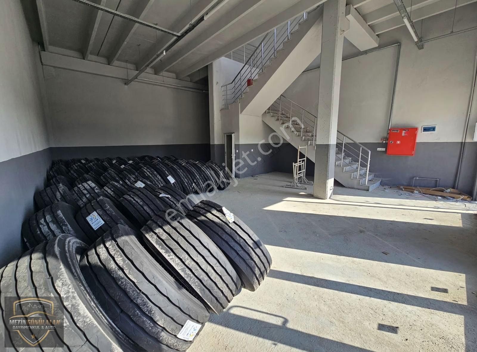 Metin Gönülalan'dan Level Sanayi Sitesinde Satılık İş Yeri