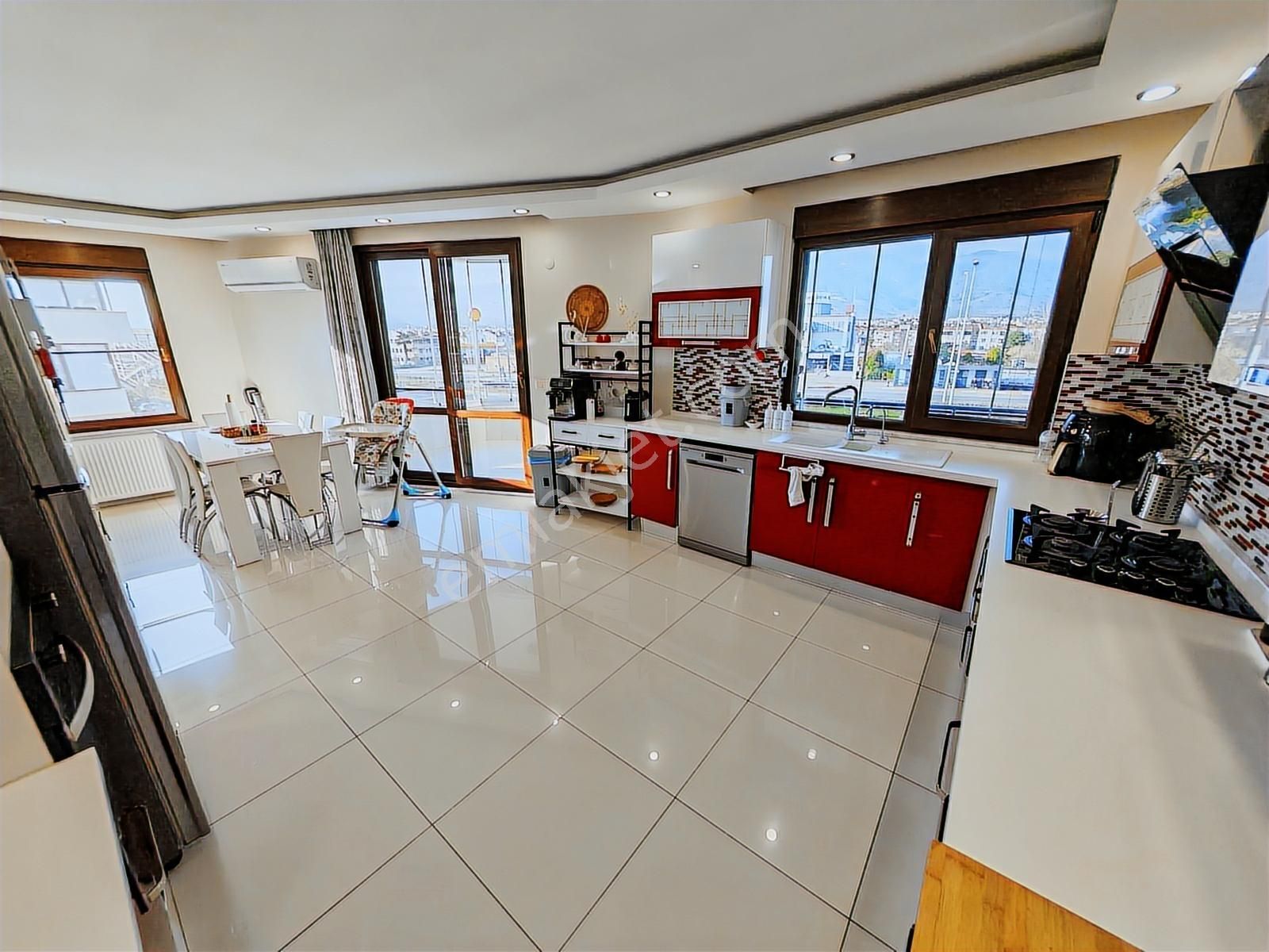 Erimden Akçayda 250 M2 Dağ Manzaralı Merkezi Konum Dubleks Daire - Görsel 9