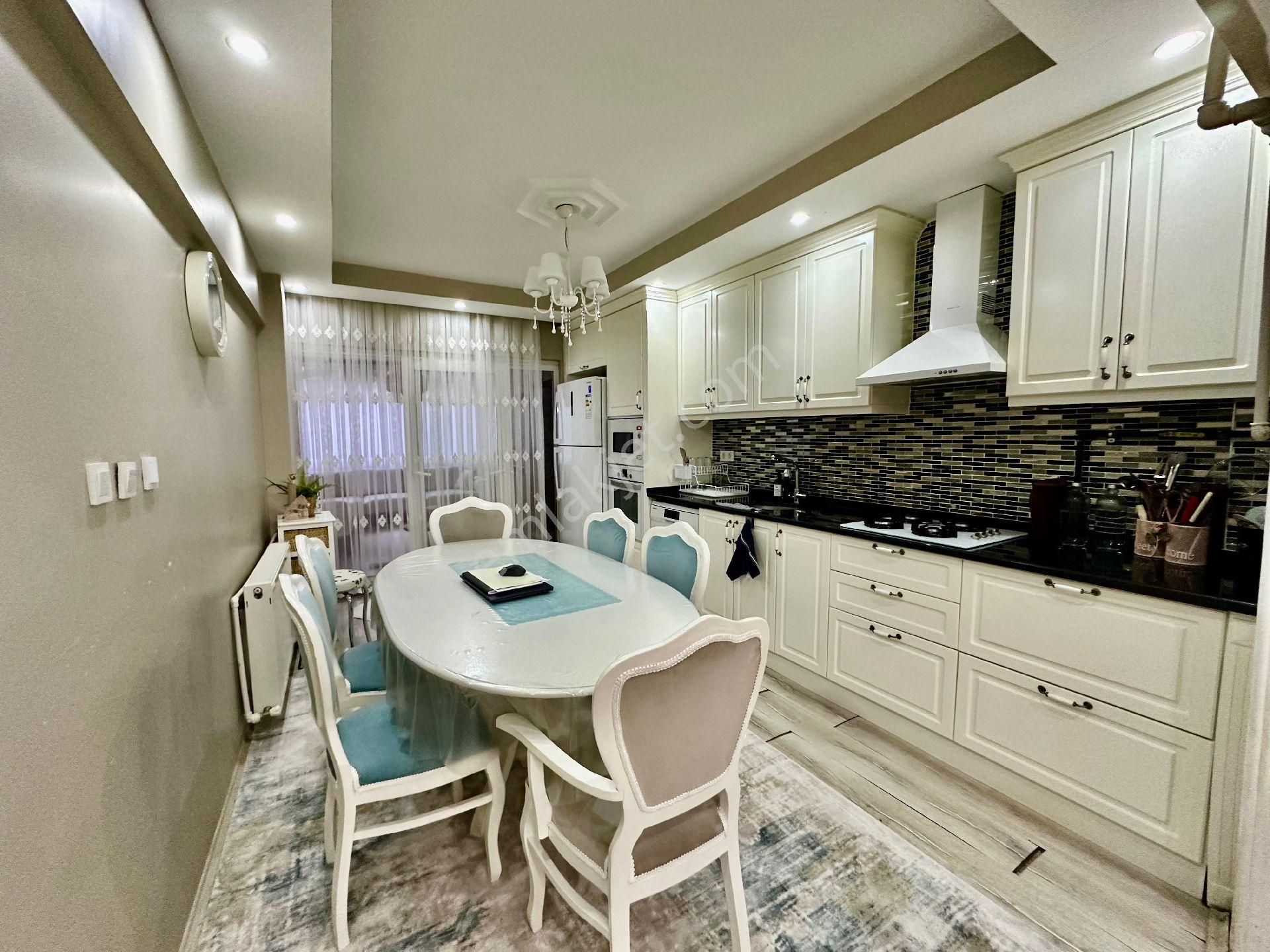 Tercih'ten Zümrüt Mahallesi Site İçi Lüks Satılık Villa - Görsel 4