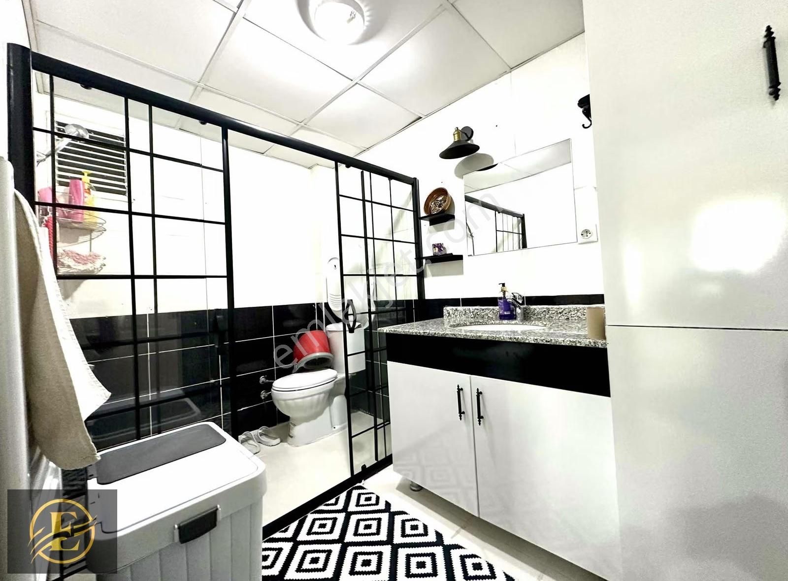 Ekolden Su Yolu Caddesinde Masrafsız,hasarsız,iskanlı Fırsat 3+1 - Görsel 12