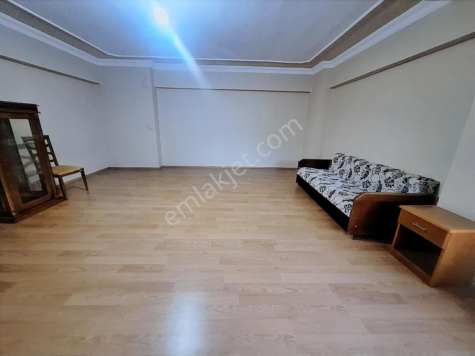 Mehmetoğlu Gayrimenkulden Reşadiye Mah.2+1 Kiralık Daire - Görsel 3