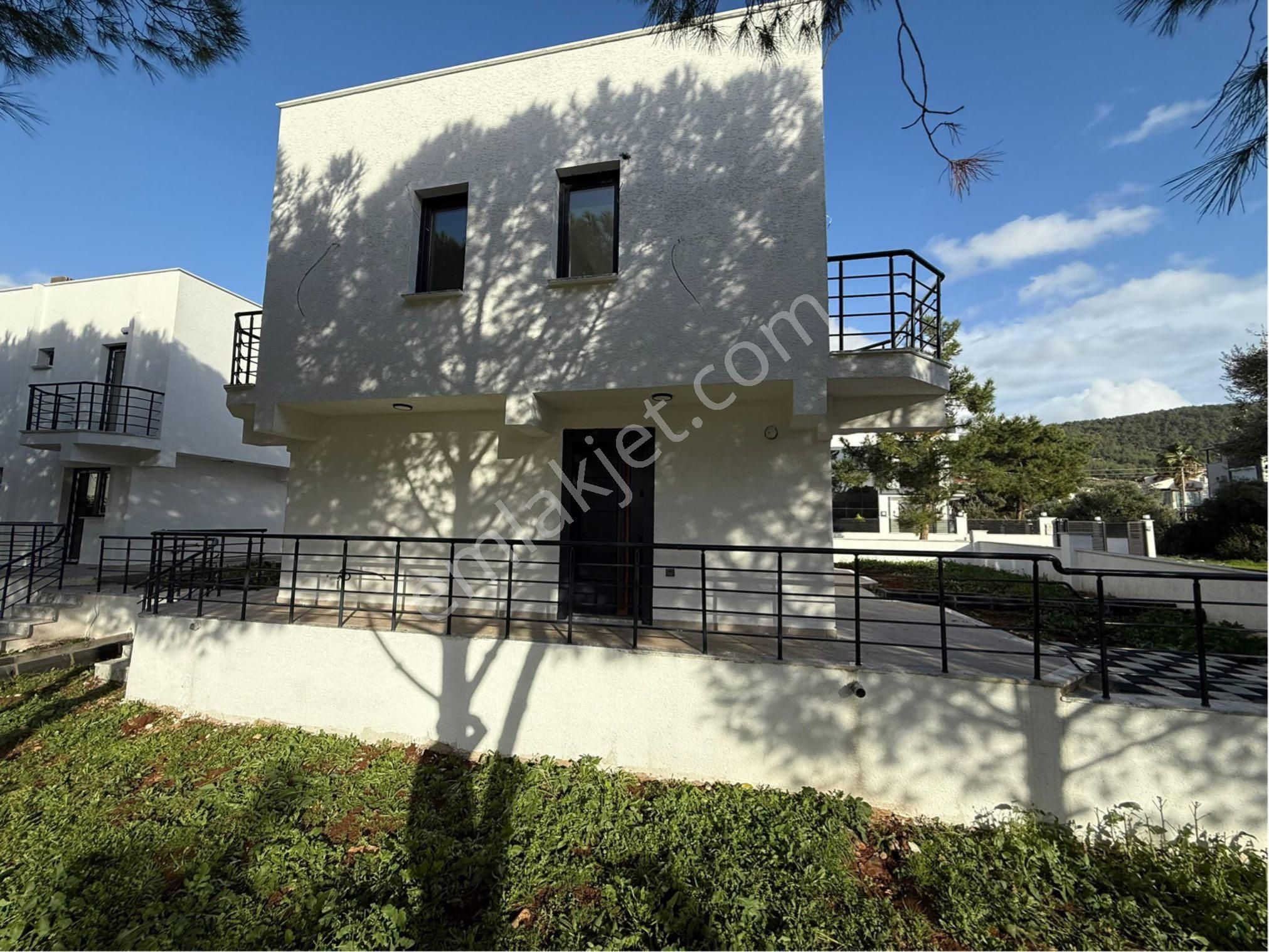 Didim Akbük Te Satılık 2+1 Bitişik Villa - Görsel 2