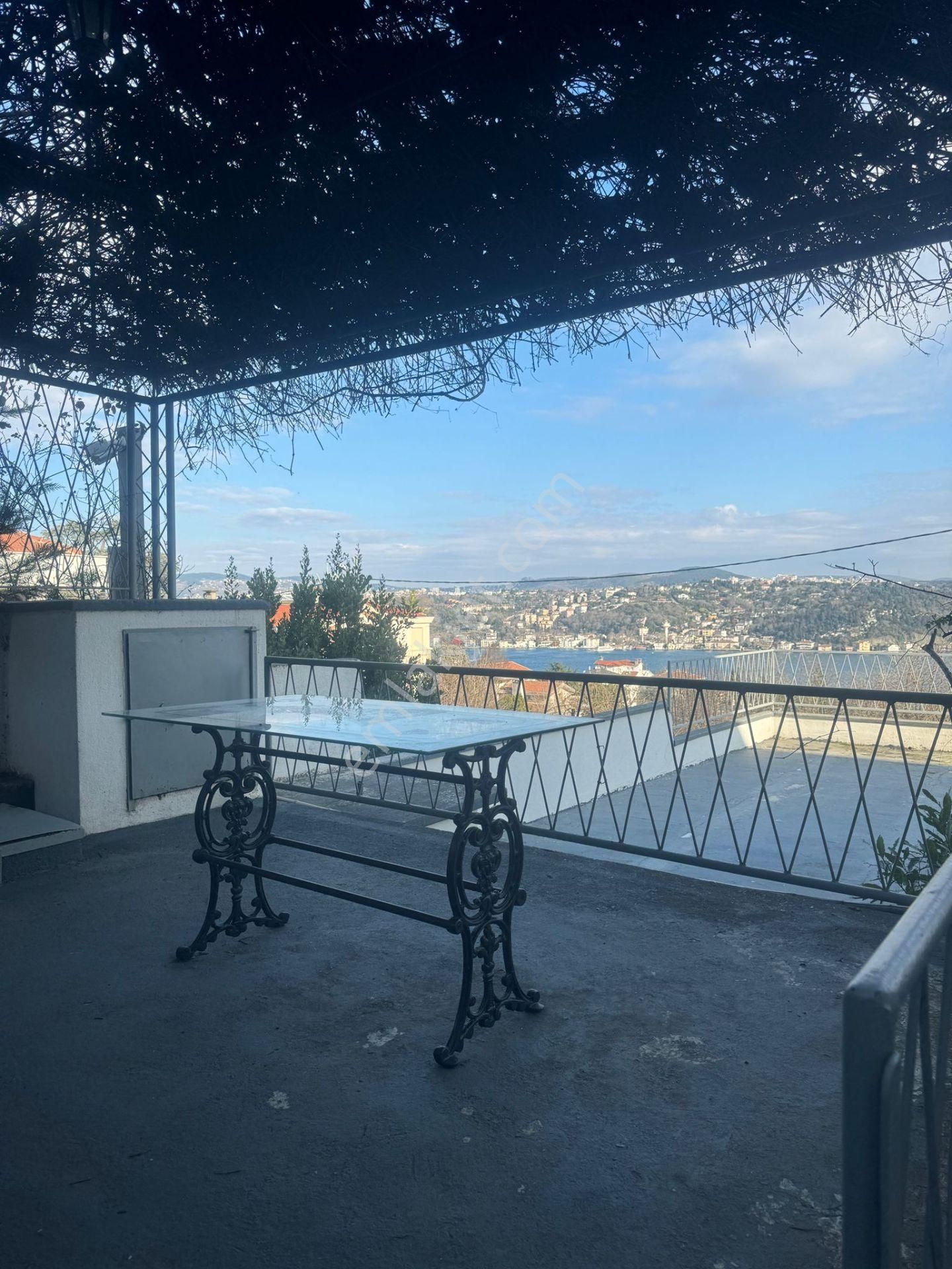 Emirganda Boğaz Manzaralı | Bahçeli | 2+1 Eşyalı Kiralık Daire - Görsel 15