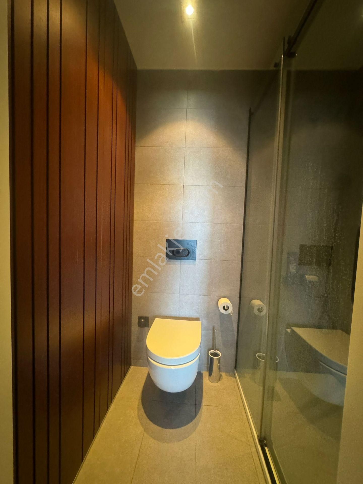 Emirganda Boğaz Manzaralı | Bahçeli | 2+1 Eşyalı Kiralık Daire - Görsel 17