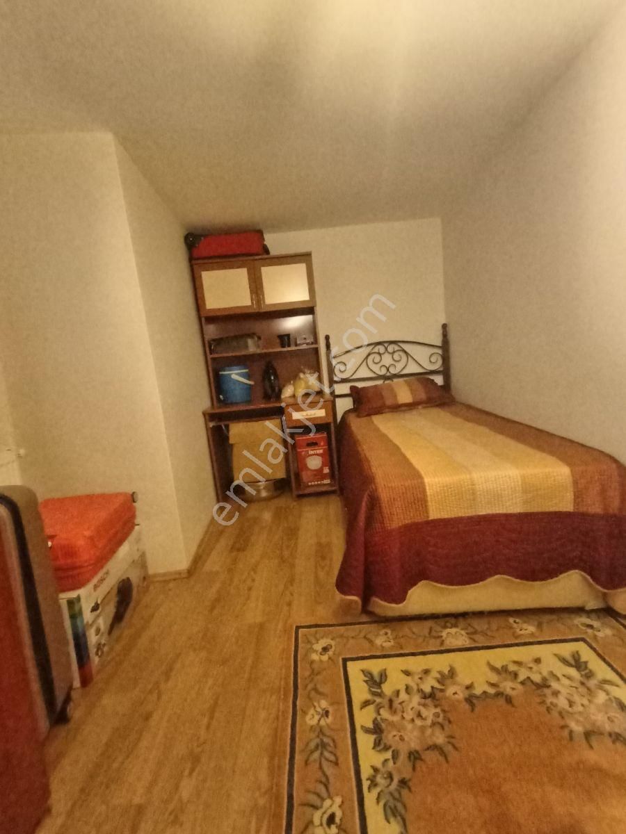 Çekmeköy Hamidiye Mh. De 5+1 Çatı Dubleks 180m2 Kat Mülkiyetli - Görsel 8