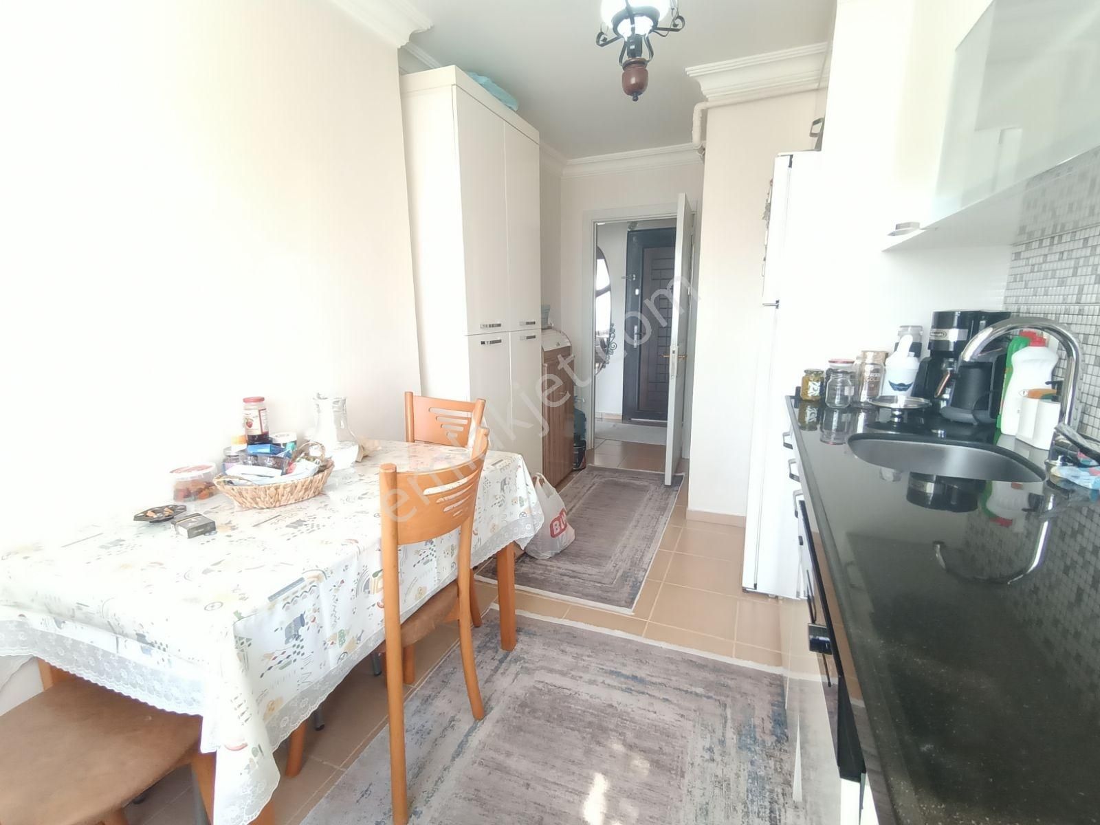 Çekmeköy Hamidiye Mh. De 5+1 Çatı Dubleks 180m2 Kat Mülkiyetli - Görsel 23